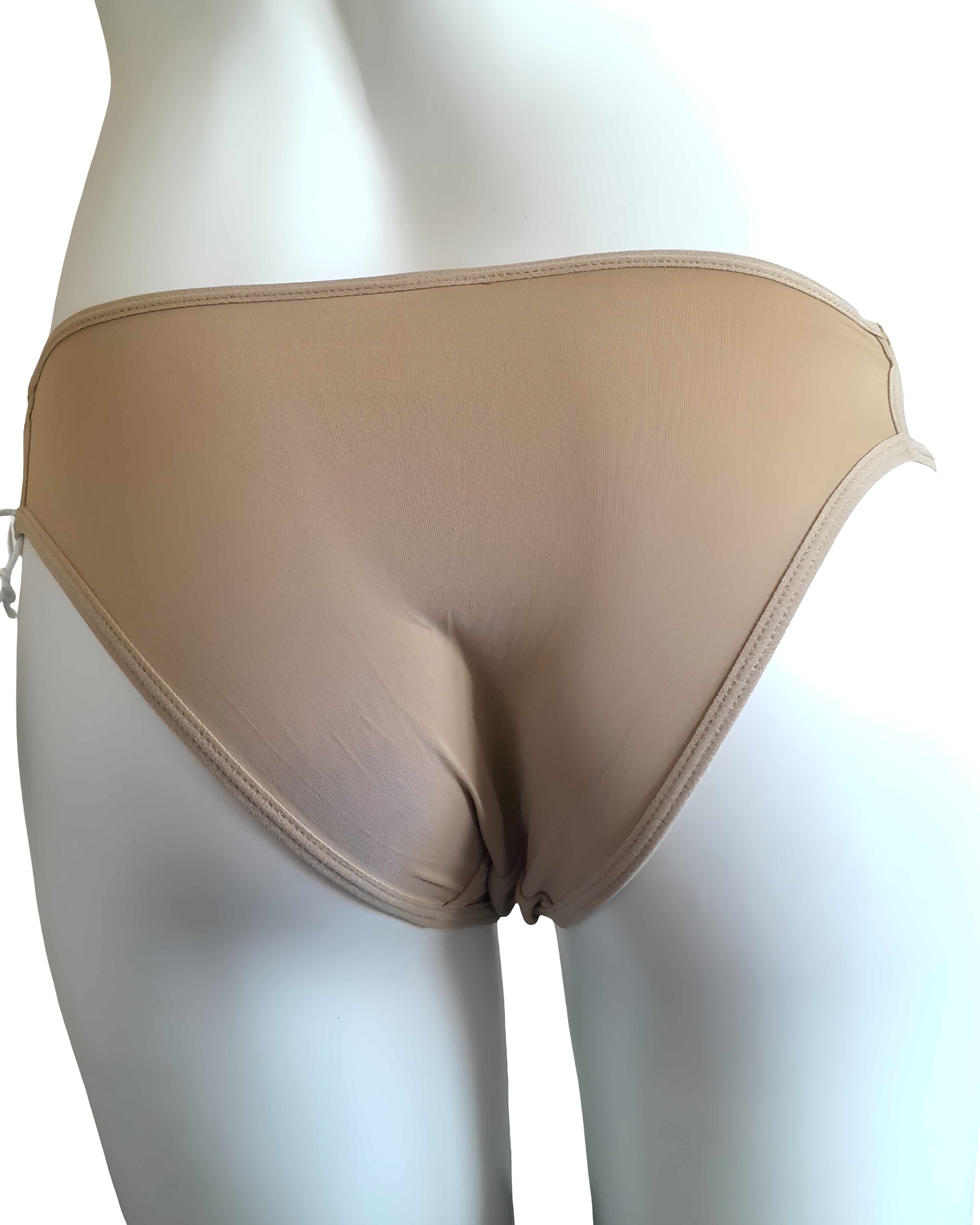 Hermosos calzones de la marca Yalis con encajes y brillos-2