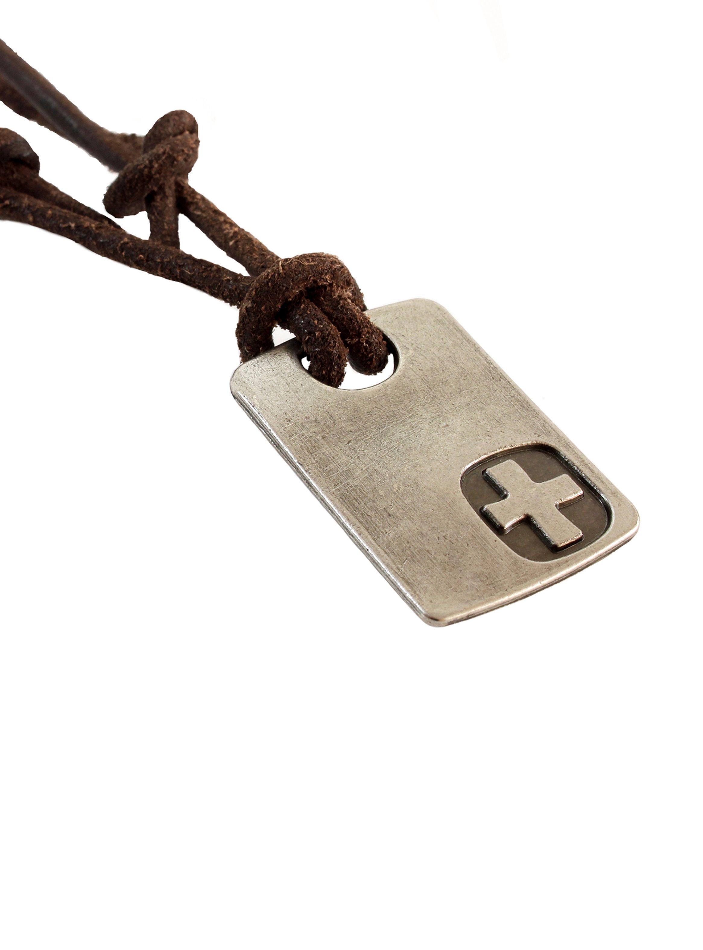 Collar de Cuero Ajustable con Placa y Cruz Grabada-3