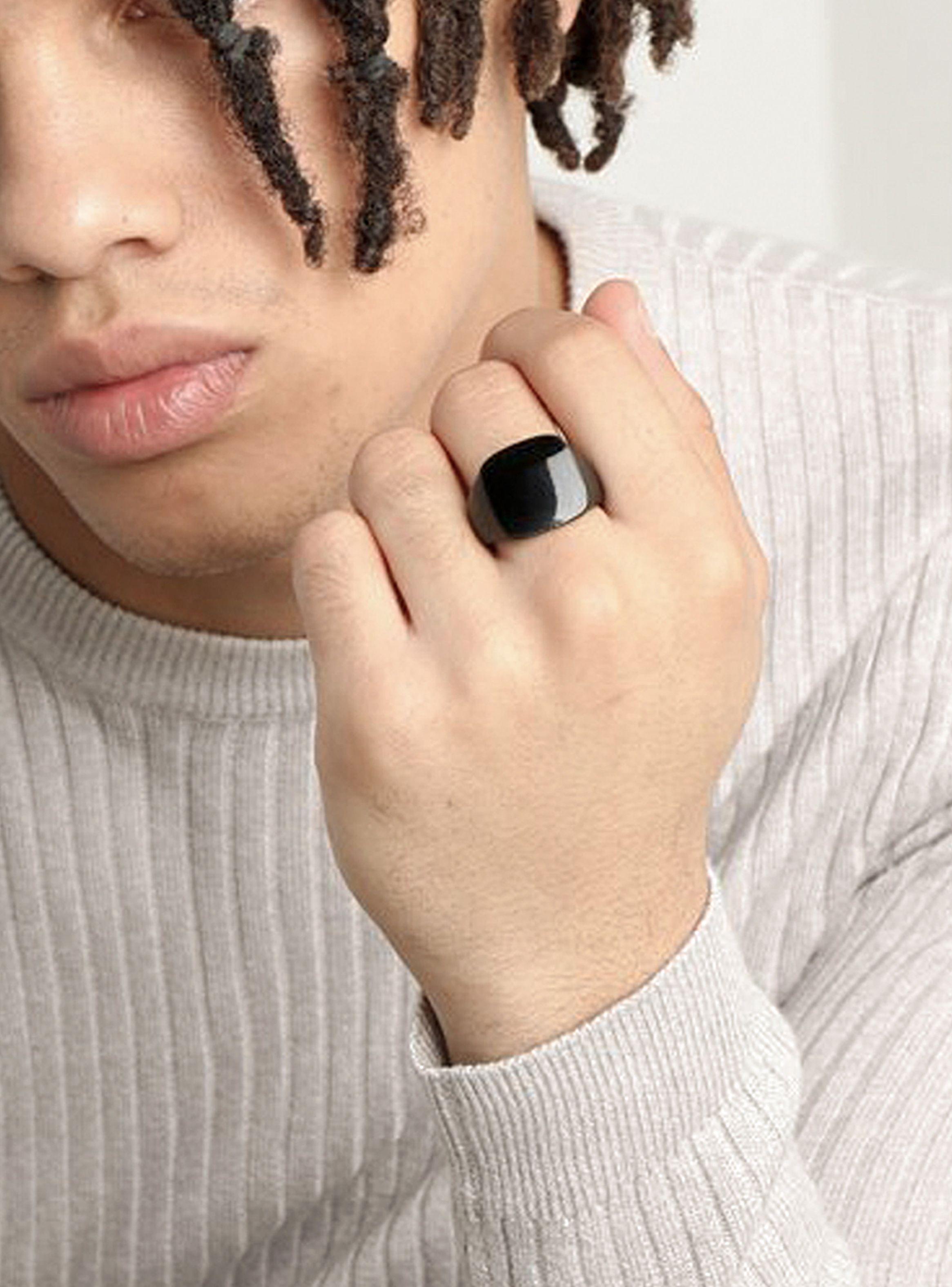 Anillo de Acero Negro Tipo Sello Plano Cuadrado Talla 11-4