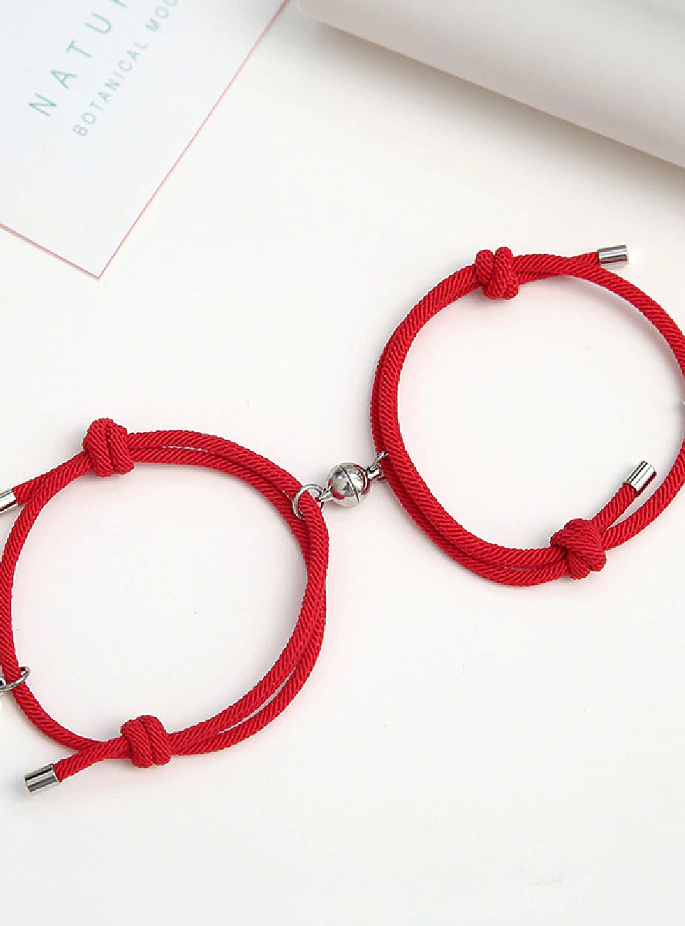 Set Pulseras de Pareja Roja Protección con Charms e Imán-4