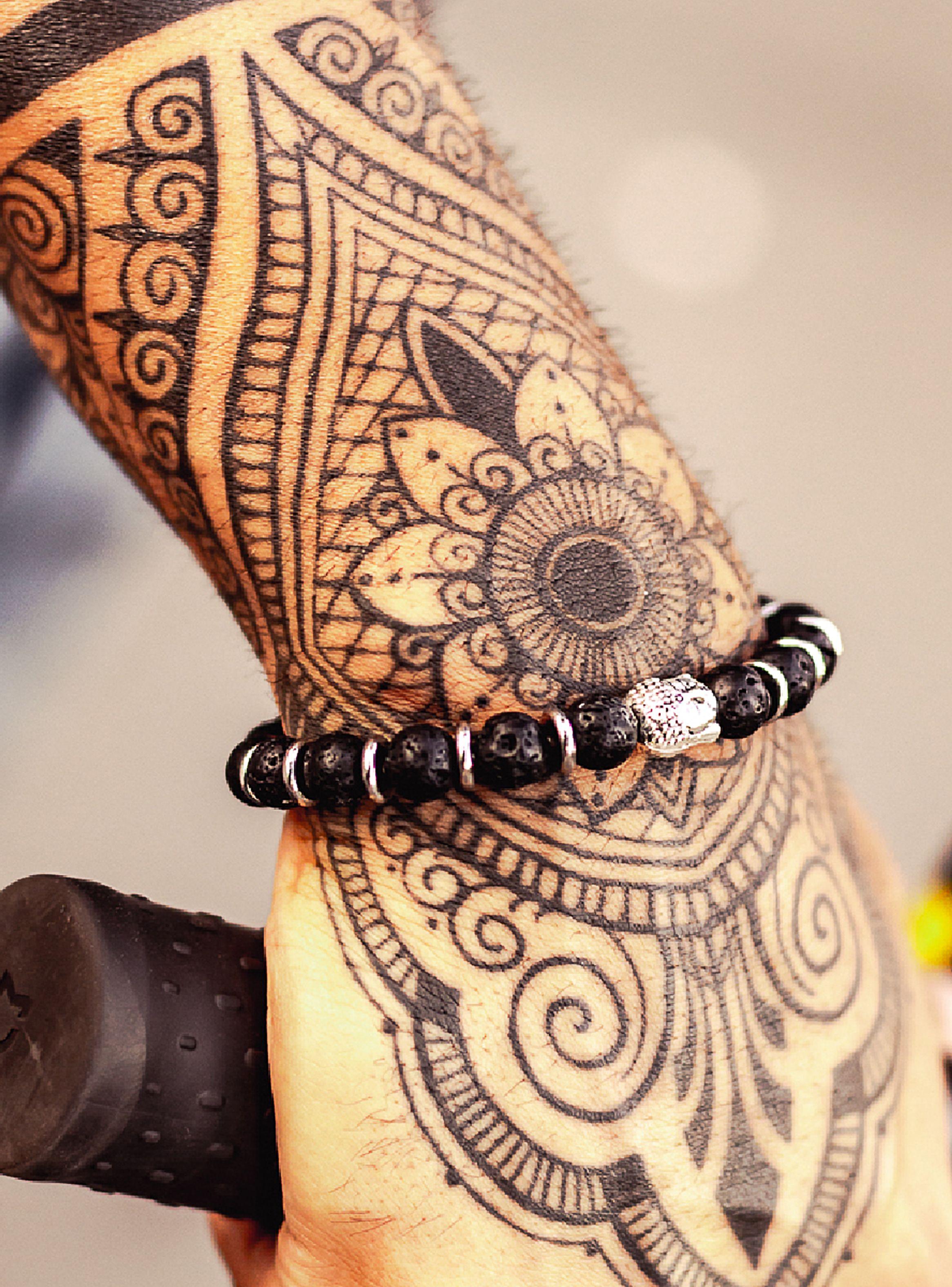 Pack pulsera de cuero negro trenzado y pulsera piedra volcánica Buda-6