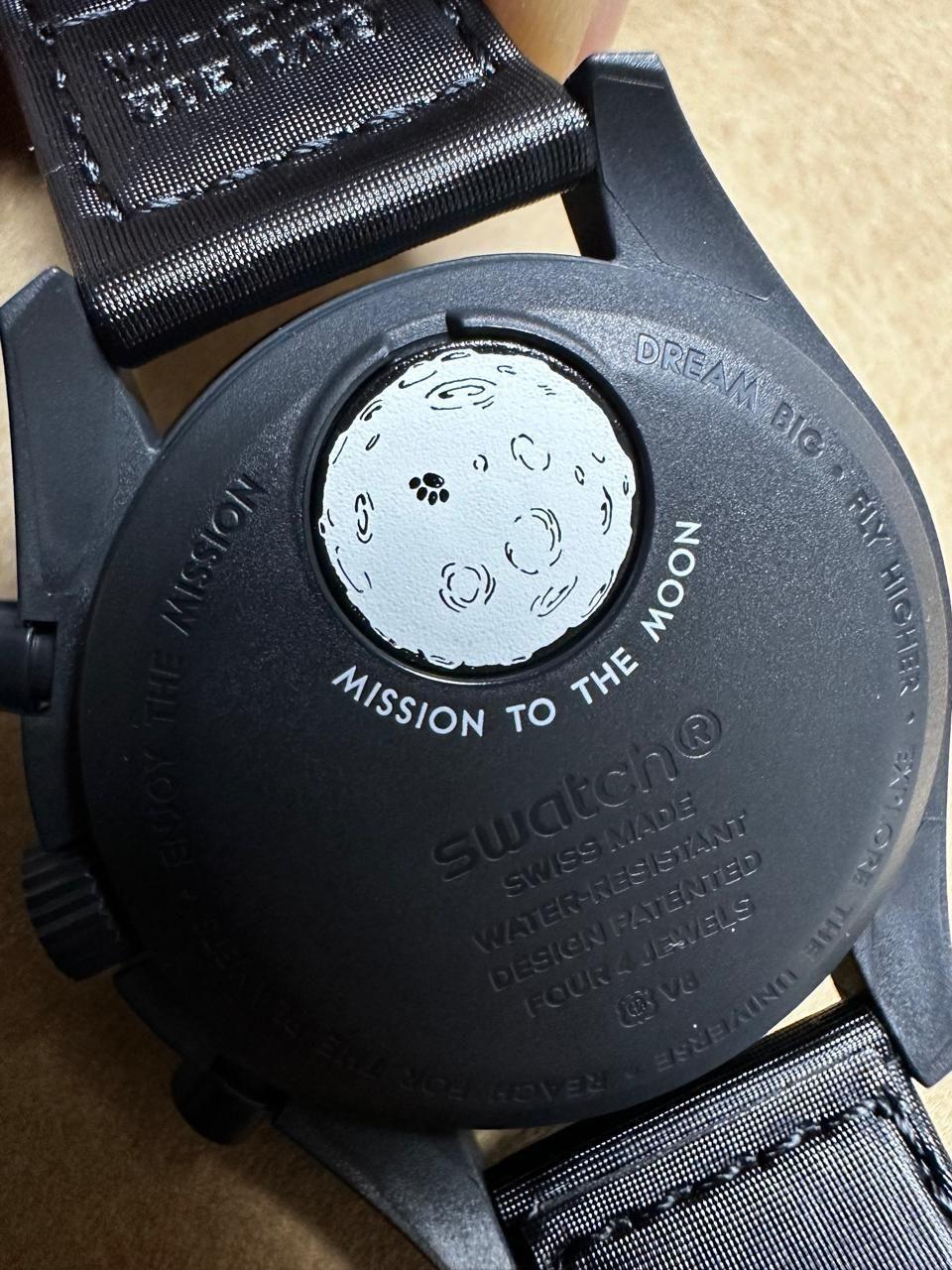 Reloj Omega Swatch Snoopy Moonswatch Mission Moonphase Black-6