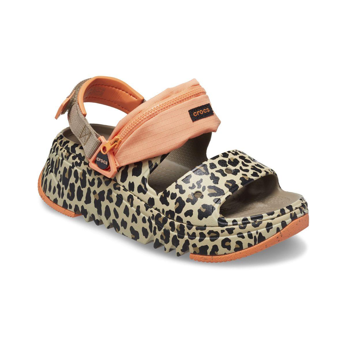 Sandalia Crocs Classic Hiker Xscape Unisex Leopard Orange-0