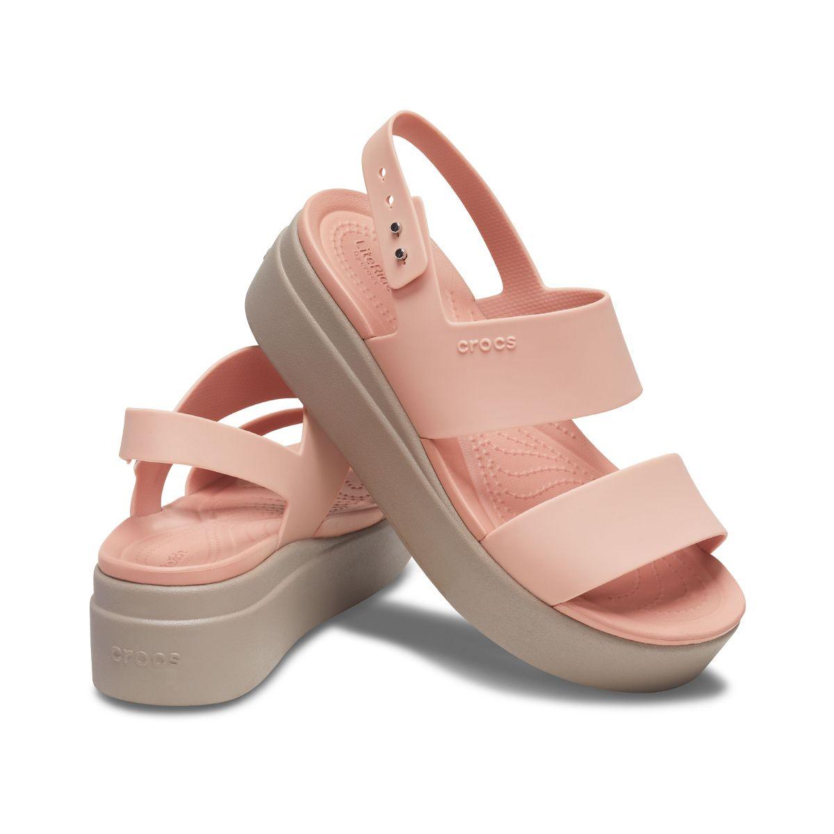 Sandalia Crocs Brooklyn Low Wedge W Mujer Pale Blush-6