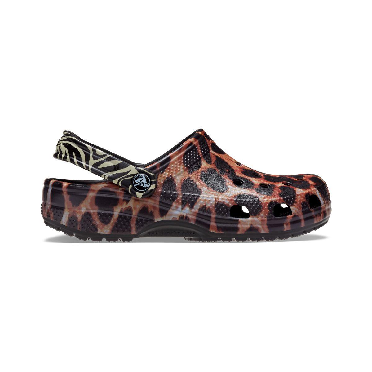 Zueco Crocs Classic Animal Remix Unisex Black/Multi-1