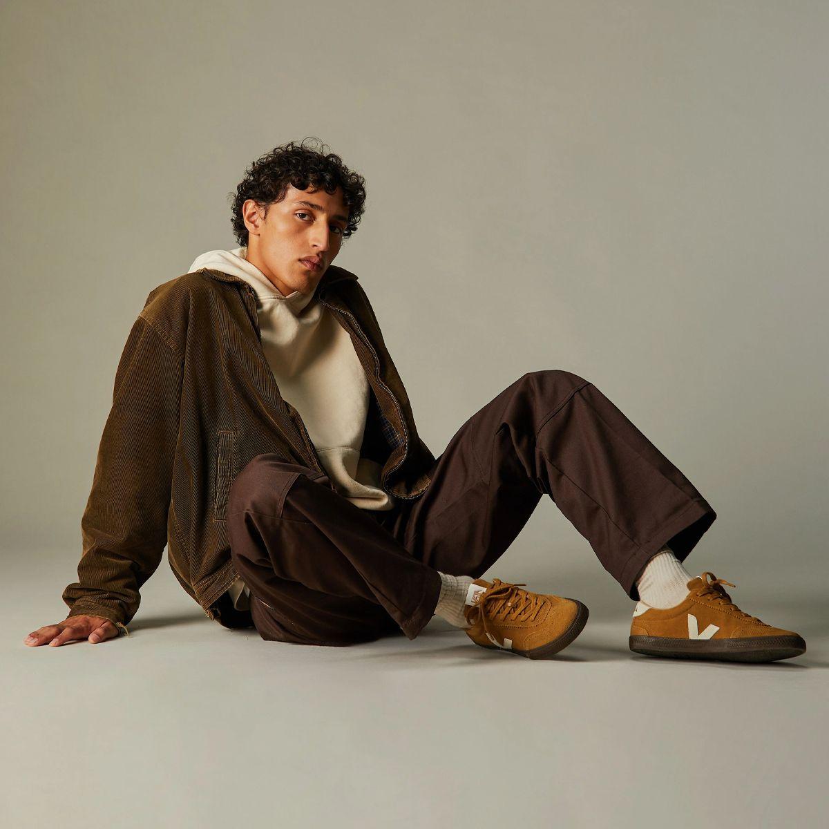 Zapatillas Mujer Veja Volley Suede Café/Blanco-1