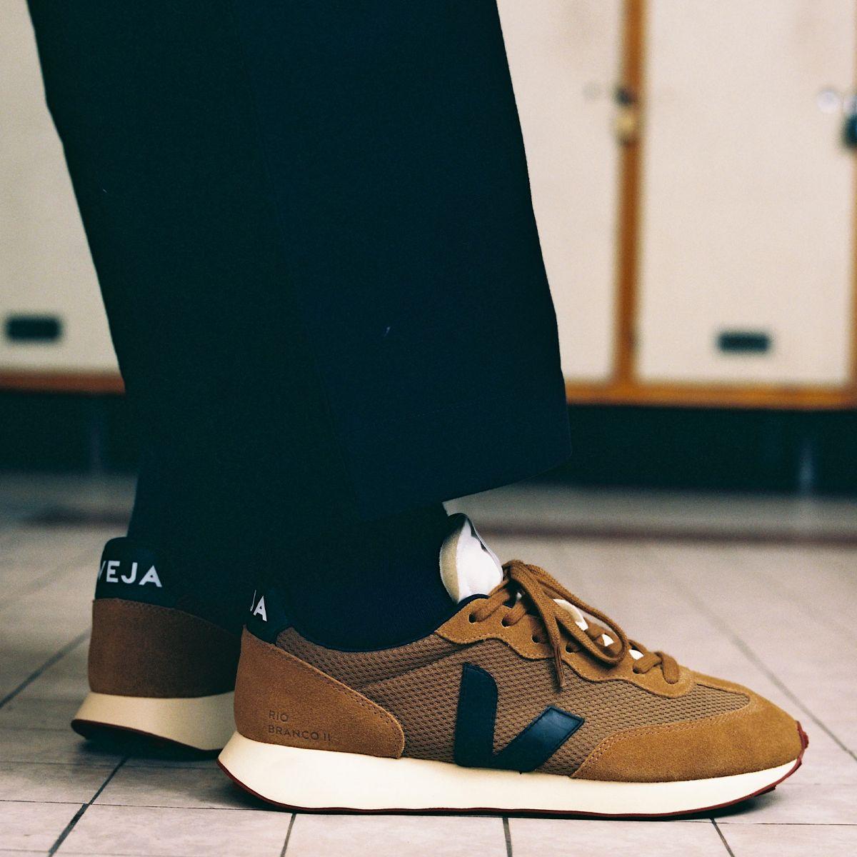 Zapatillas Mujer Veja Rio Branco II Café/Negro-1