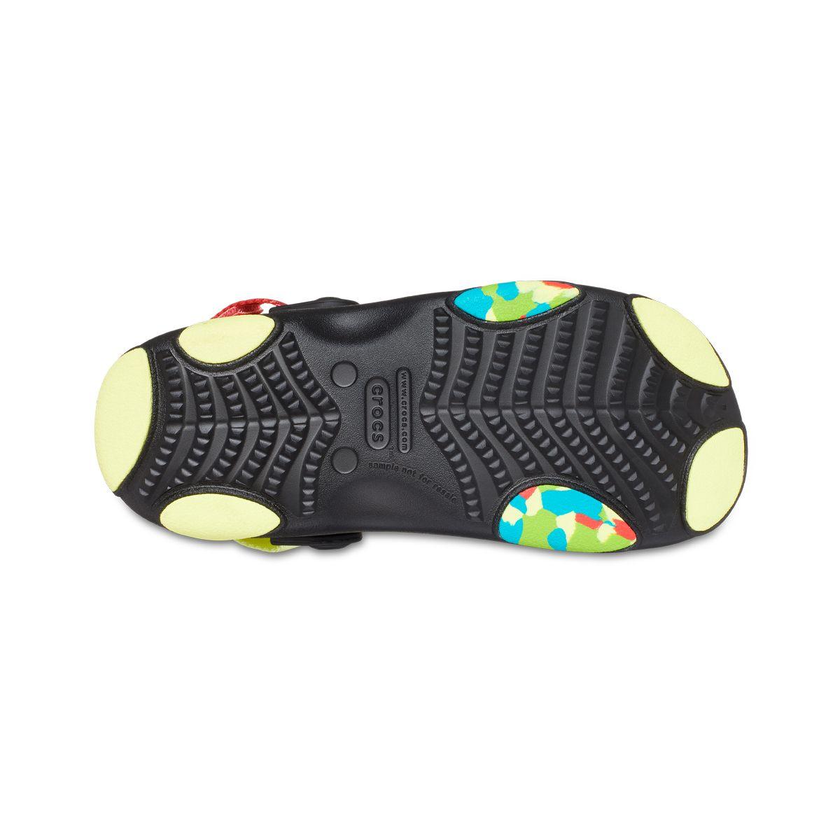Sandalia Crocs Classic All Terrain Niño Black/Multi-3