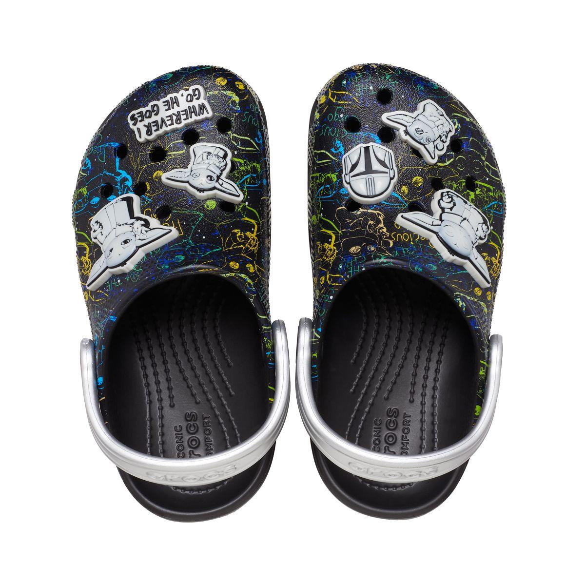 Zueco Crocs Classic Grogu Niño Black-5