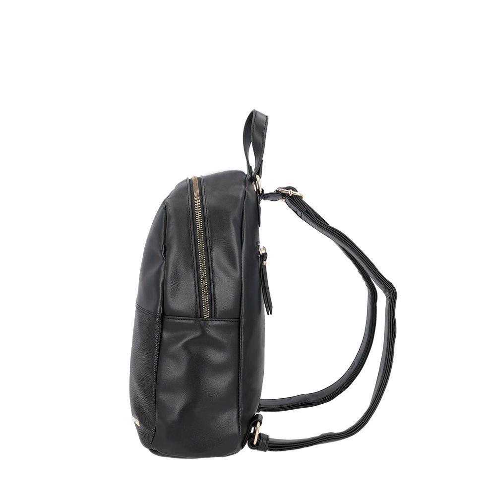 Mochila Hungria negra M-8
