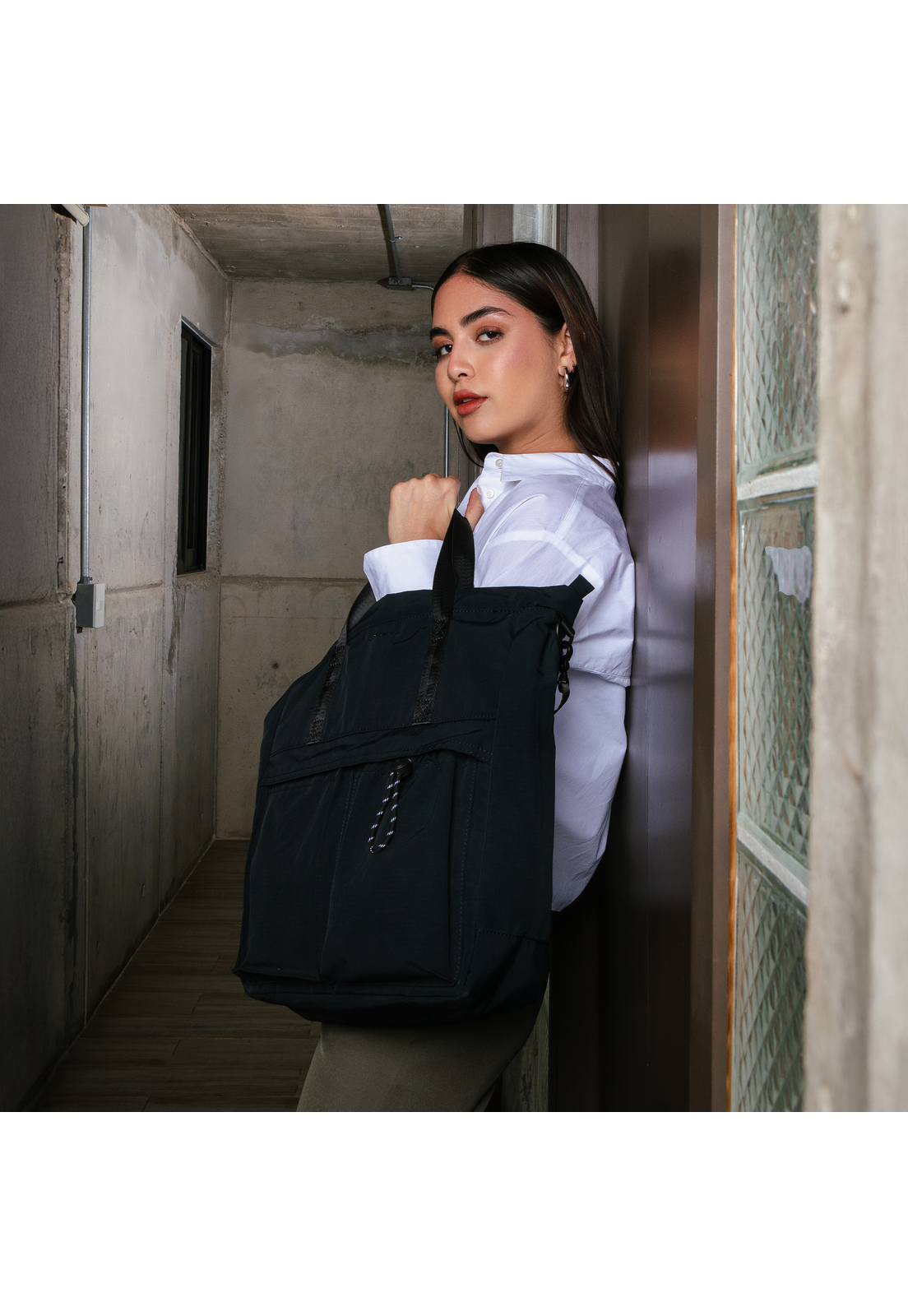 Bolso Tote Cool Capital VIENNA Negro Urbano Para Uso Diario-3