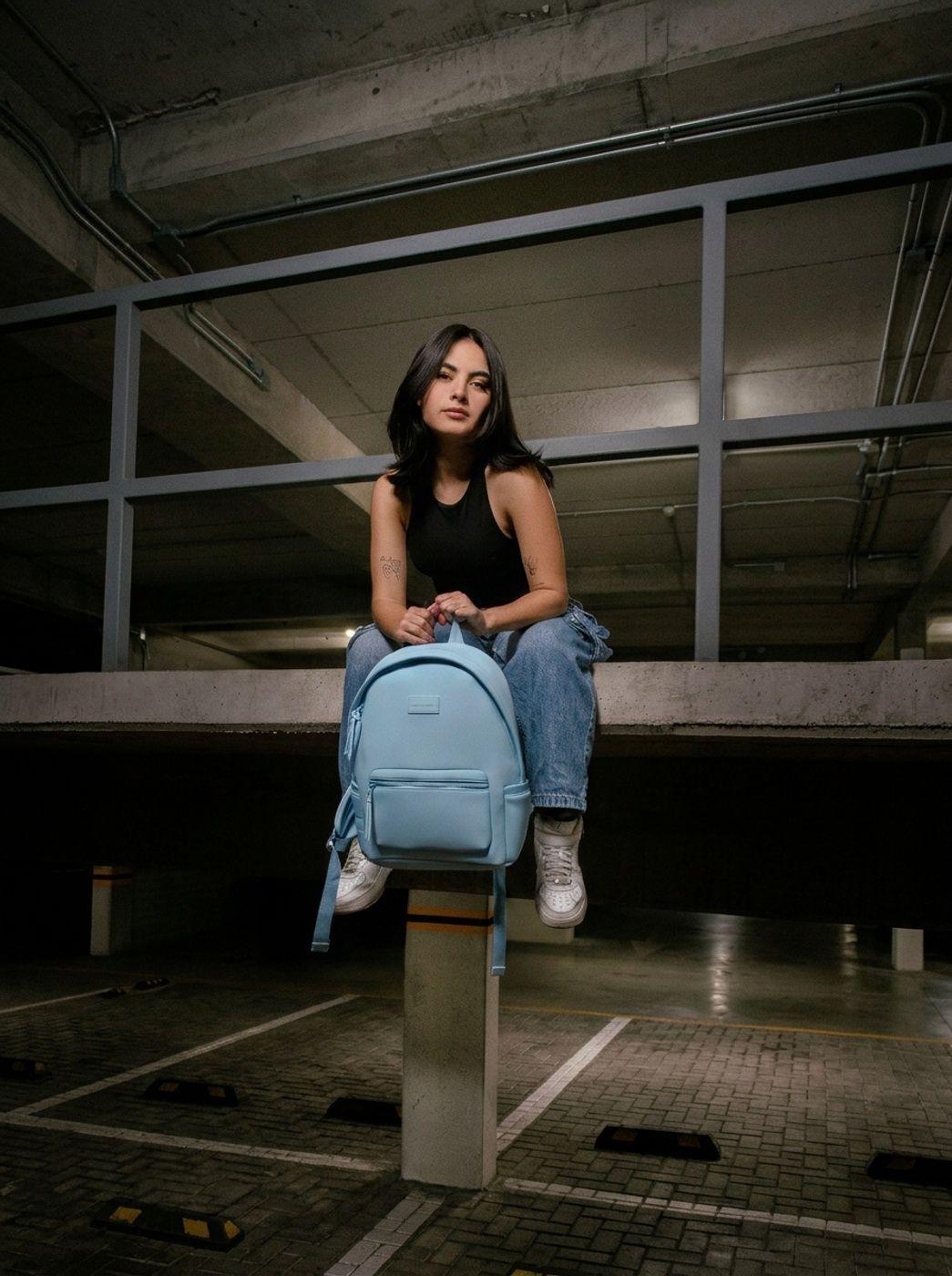 Mochila Cool Capital SLAY 14 Celeste Urbana Para Uso Diario-6