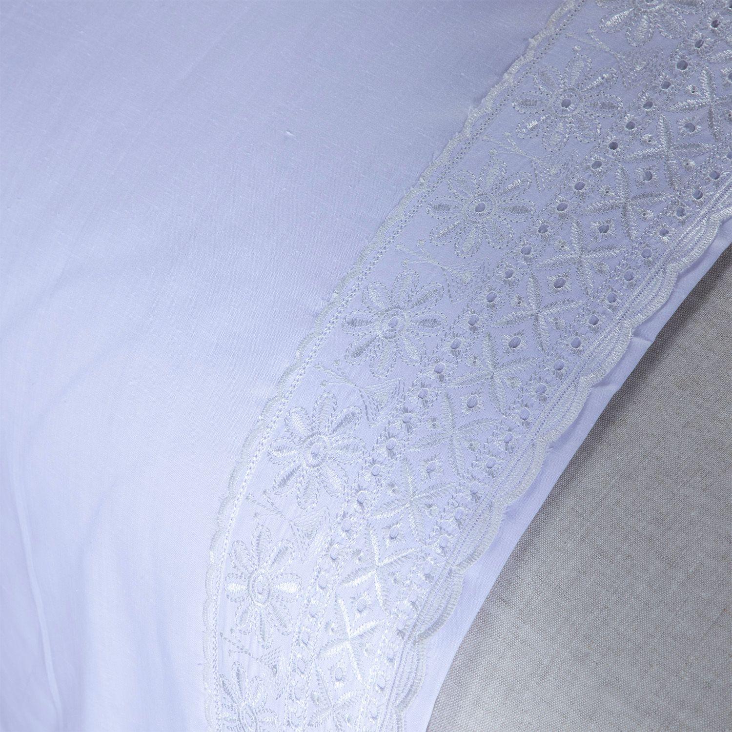 JUEGO DE SABANA BRODERI BLANCA KING-2