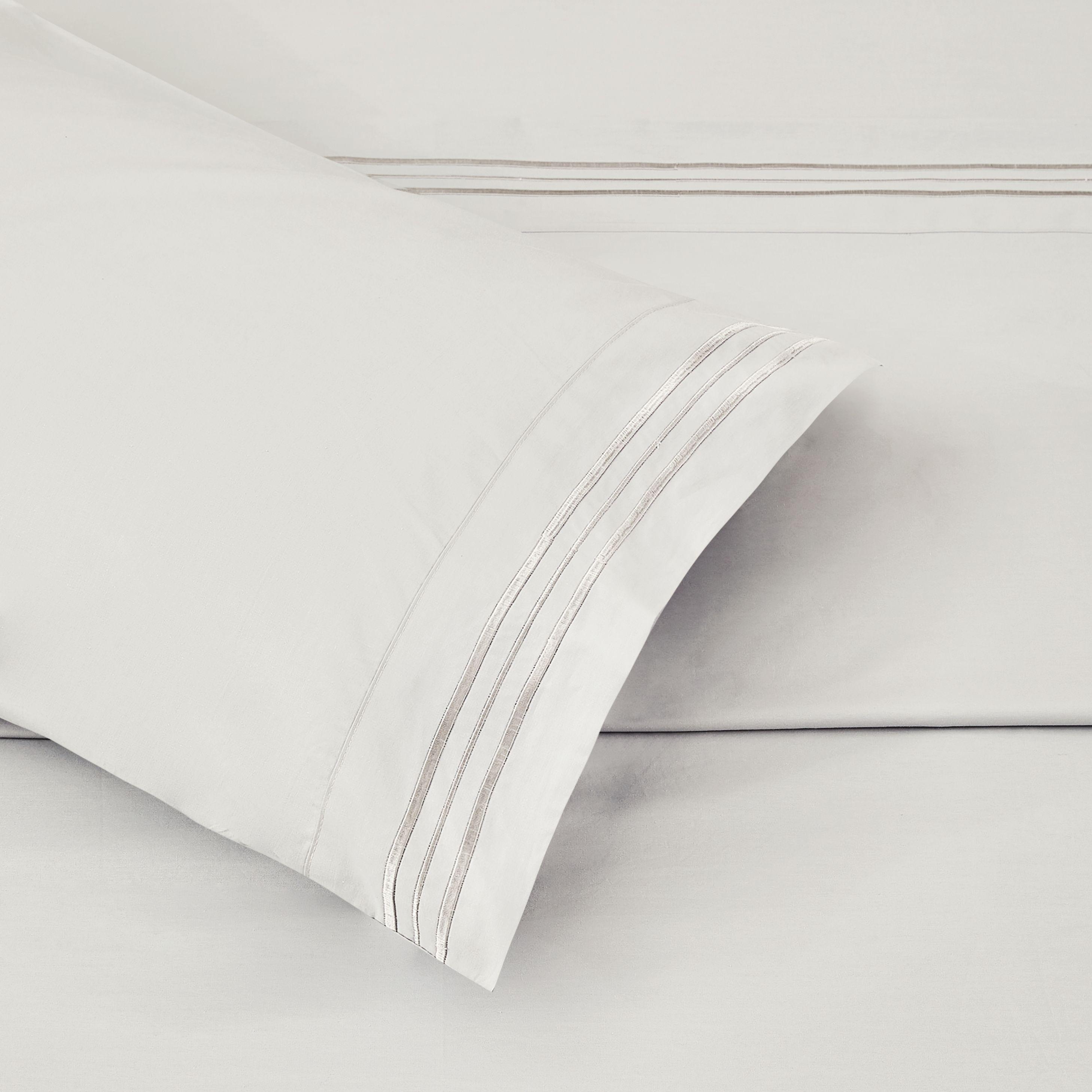 JUEGO DE SABANAS 100% ALGODÓN 200 HILOS MARFIL LISAS  1P-2