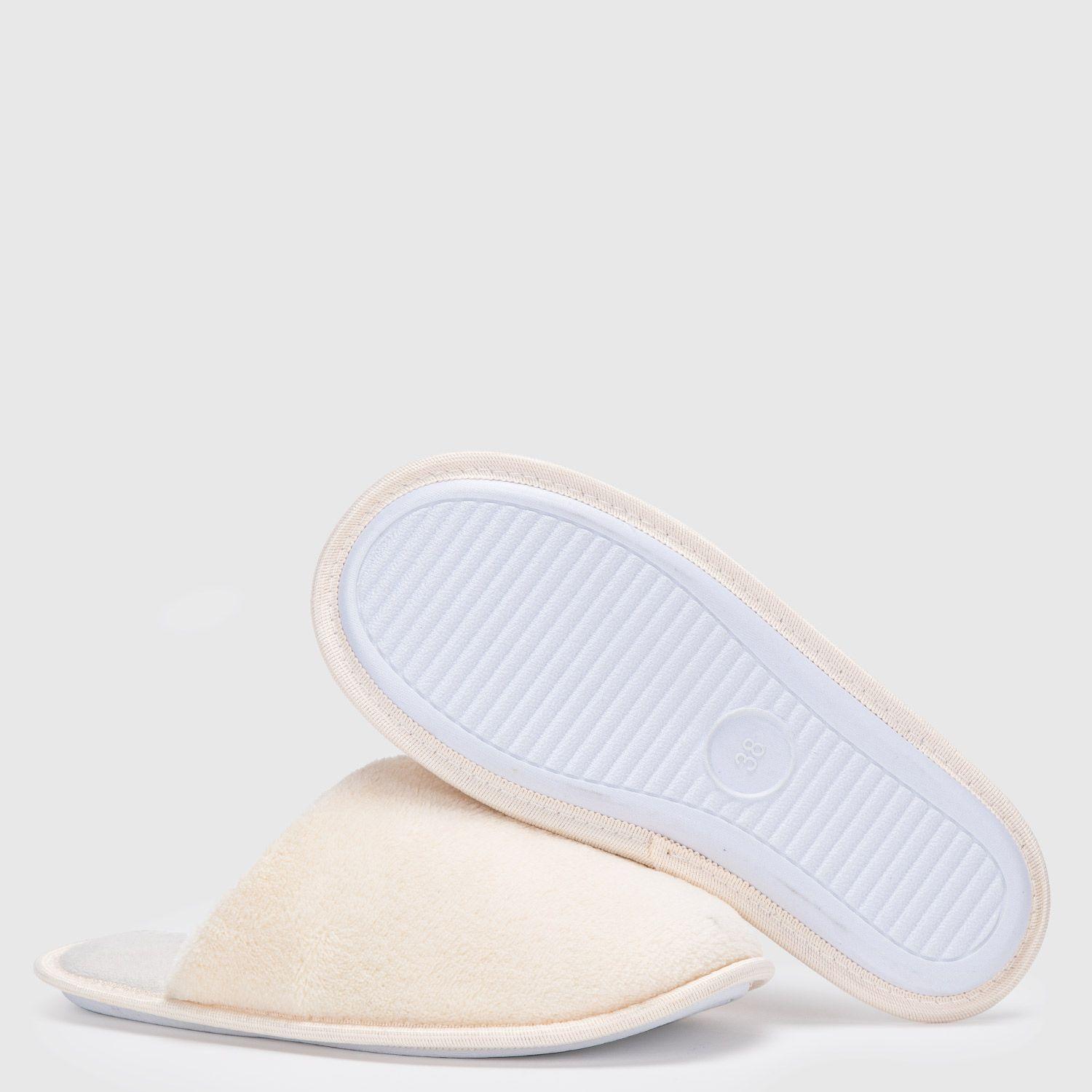 BATA Y PANTUFLAS BLANCA L/X-5