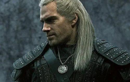 Collar Lobo The Witcher Gerat De Rivia Lobo Salvaje-2
