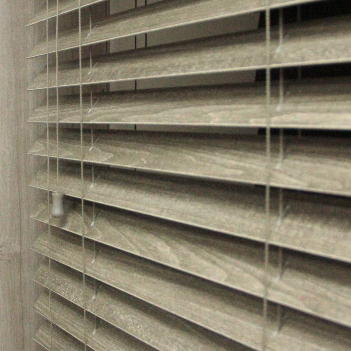 Persiana PVC Tipo Madera 50 MM 180X250 Cm Marmolado Texturado Aura-3