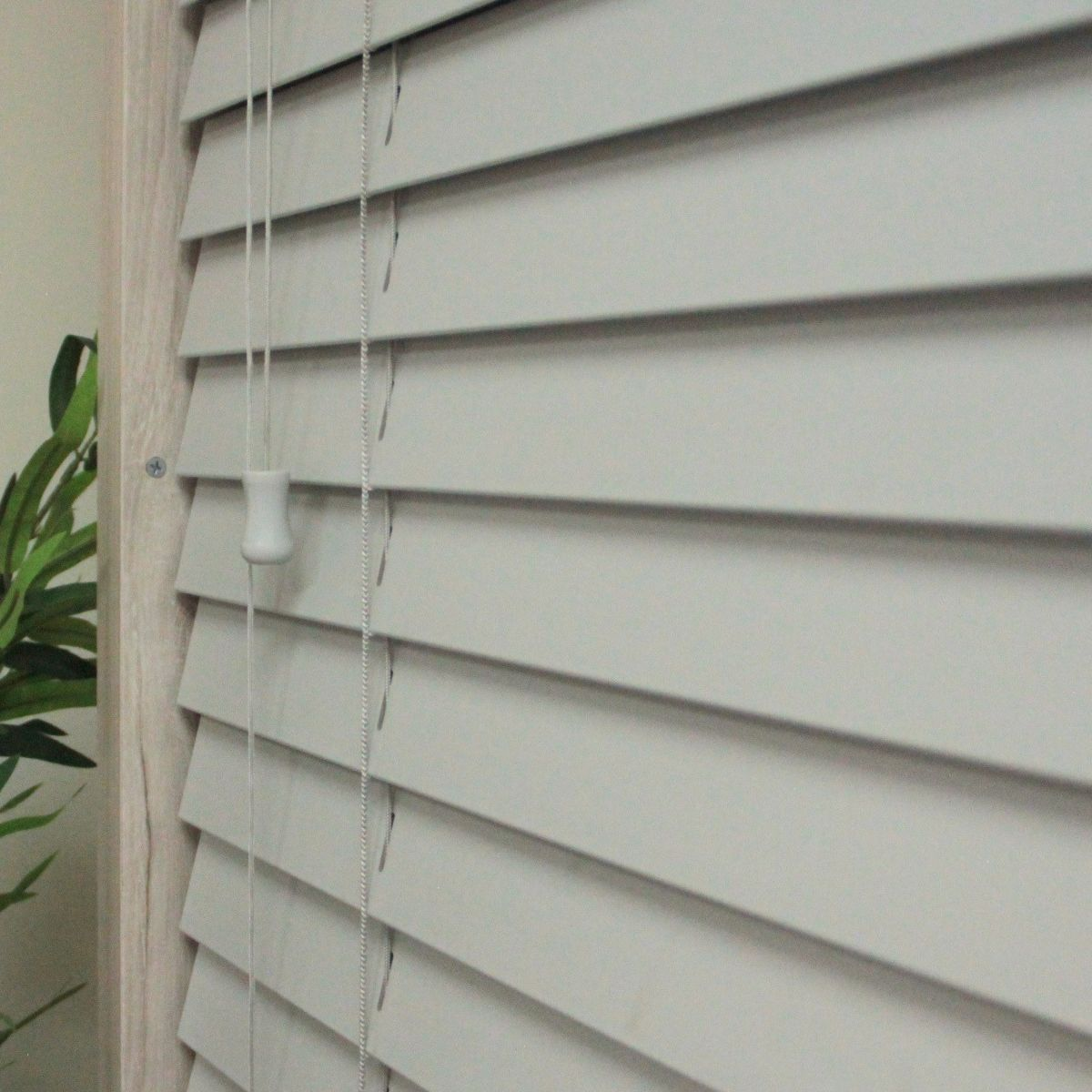 Persiana Imitación Madera 50 MM 150X250 Cm Gris Claro Aura-2