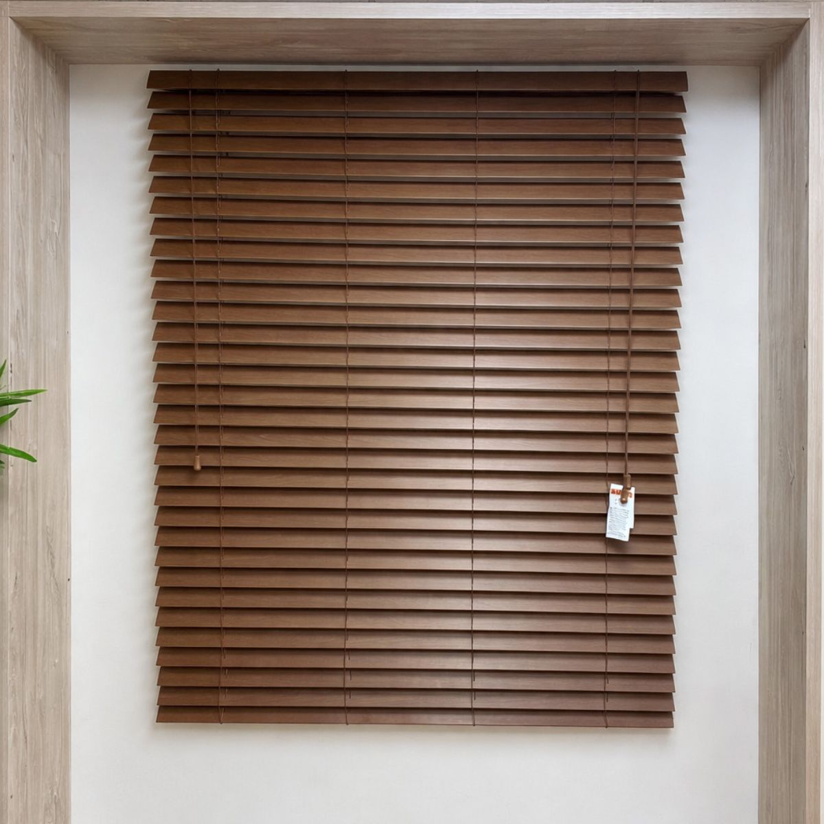 Persiana Imitación Madera 50 MM 150X165 Cm Nogal Texturado-1