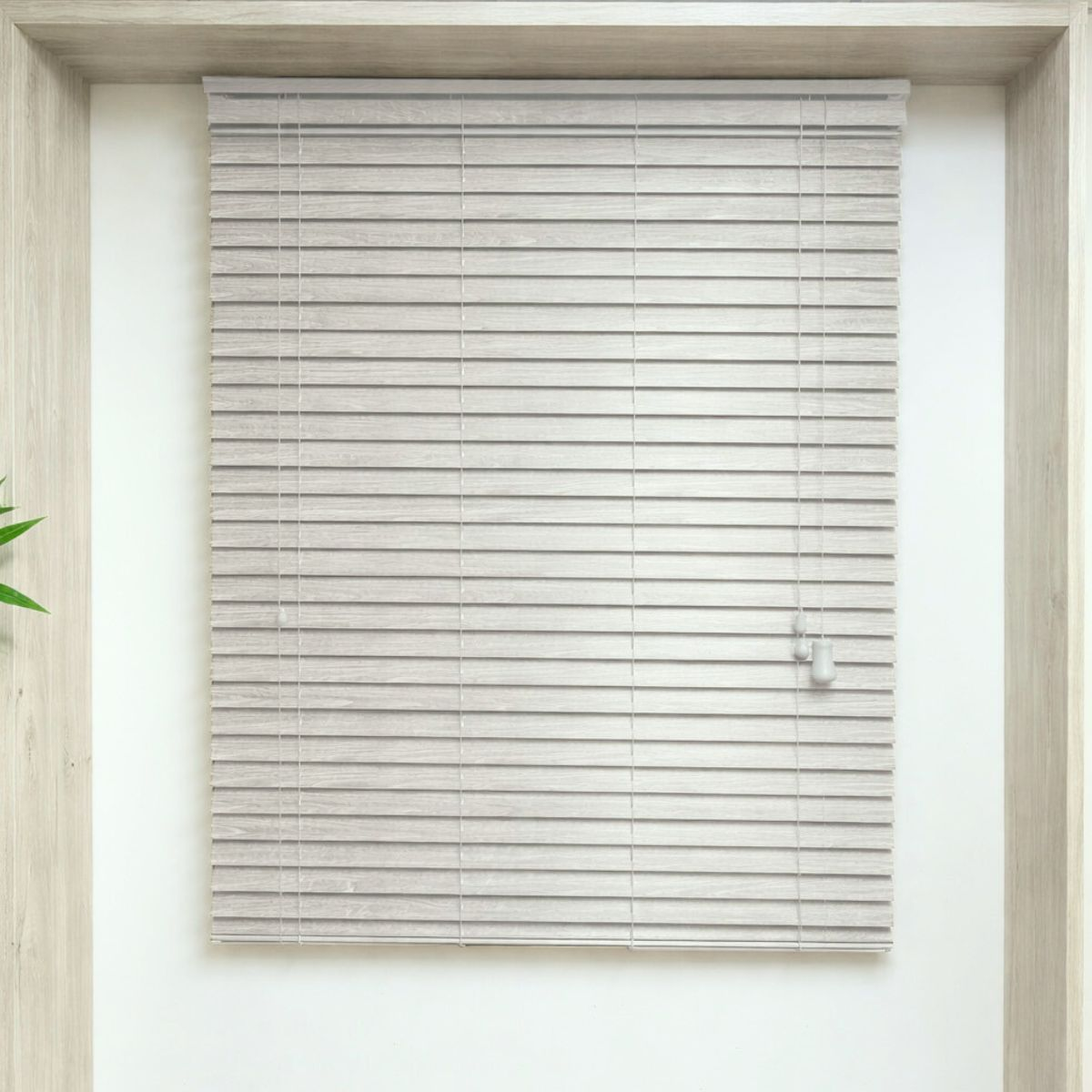 Persiana PVC Tipo Madera 50 MM 120X250 Cm Gris Texturado Aura-1