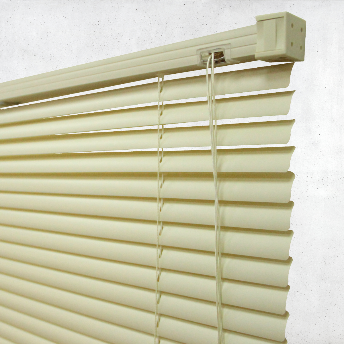 Persiana Veneciana Pvc 25MM 160X165 Cm Manual Marfil Aura-4