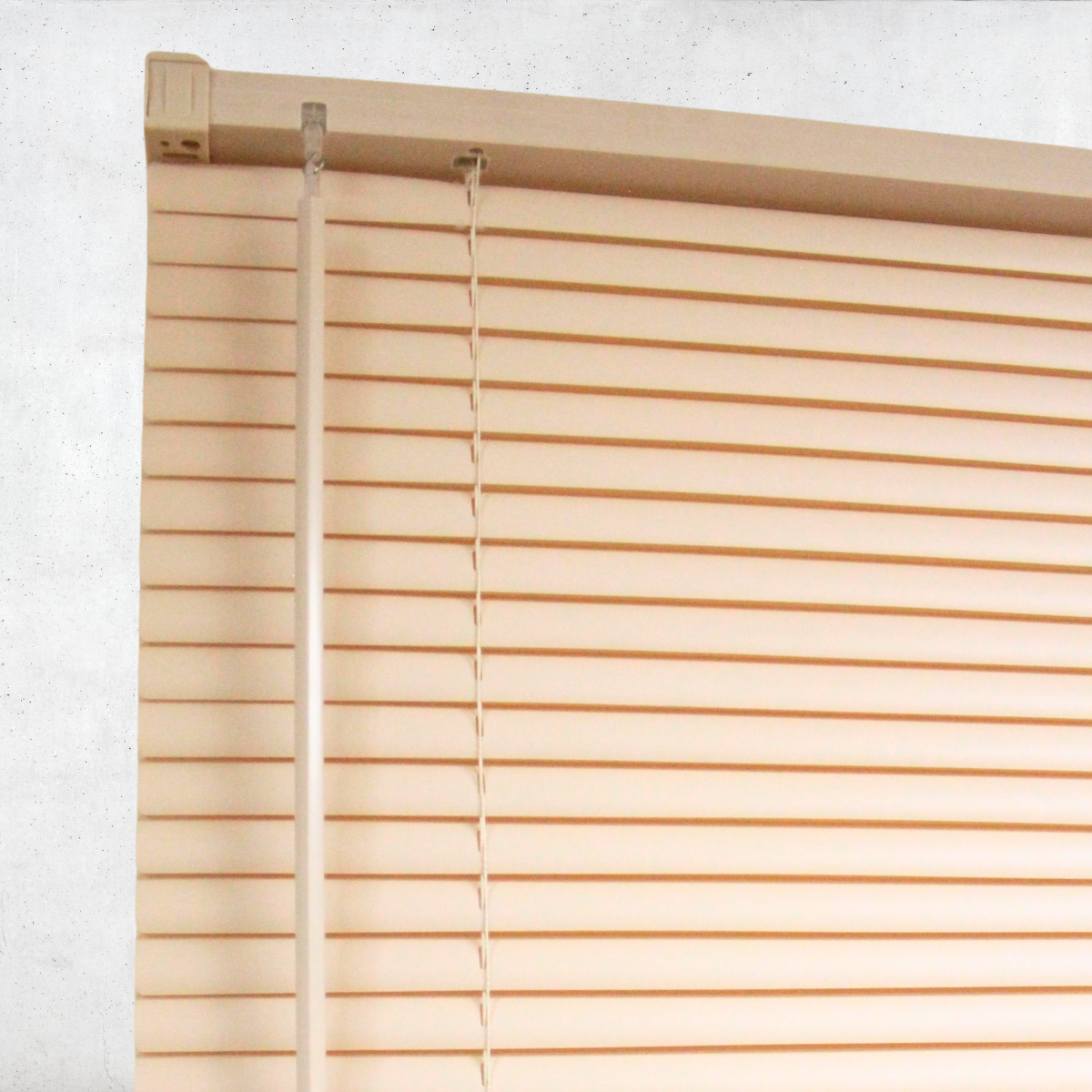 Persiana Veneciana Pvc 25MM 120X165 Cm Manual Beige Aura-4