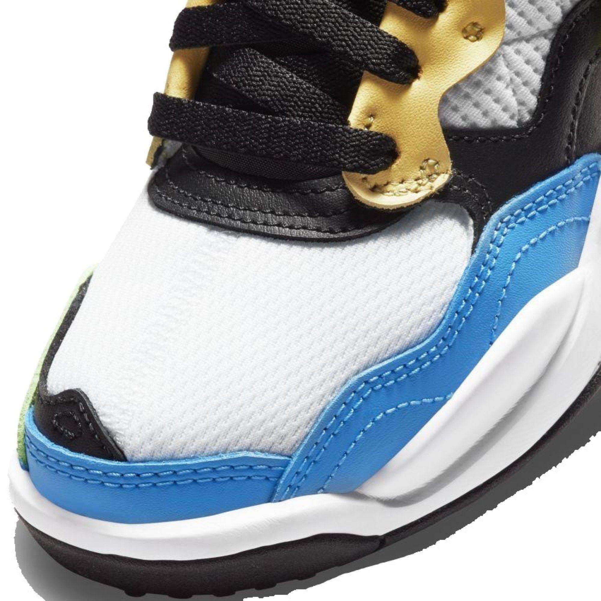 Zapatillas Jordan MA2 GS-5