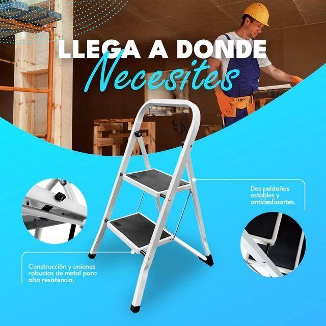La Escalera Metálica de 2 Peldaños-2