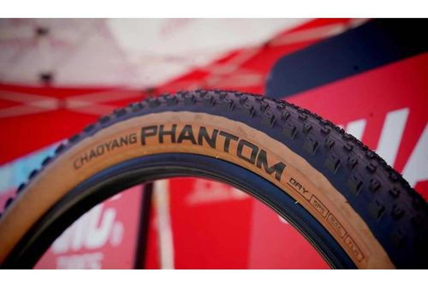 Neumático Chaoyang Phantom Dry 29x2.20 Tr Mtb Tanwall Kevlar - Tanwall-4