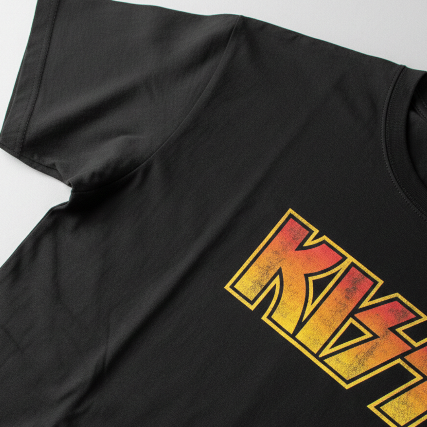 Polera Manga Corta Hombre Logo Negro Kiss-3