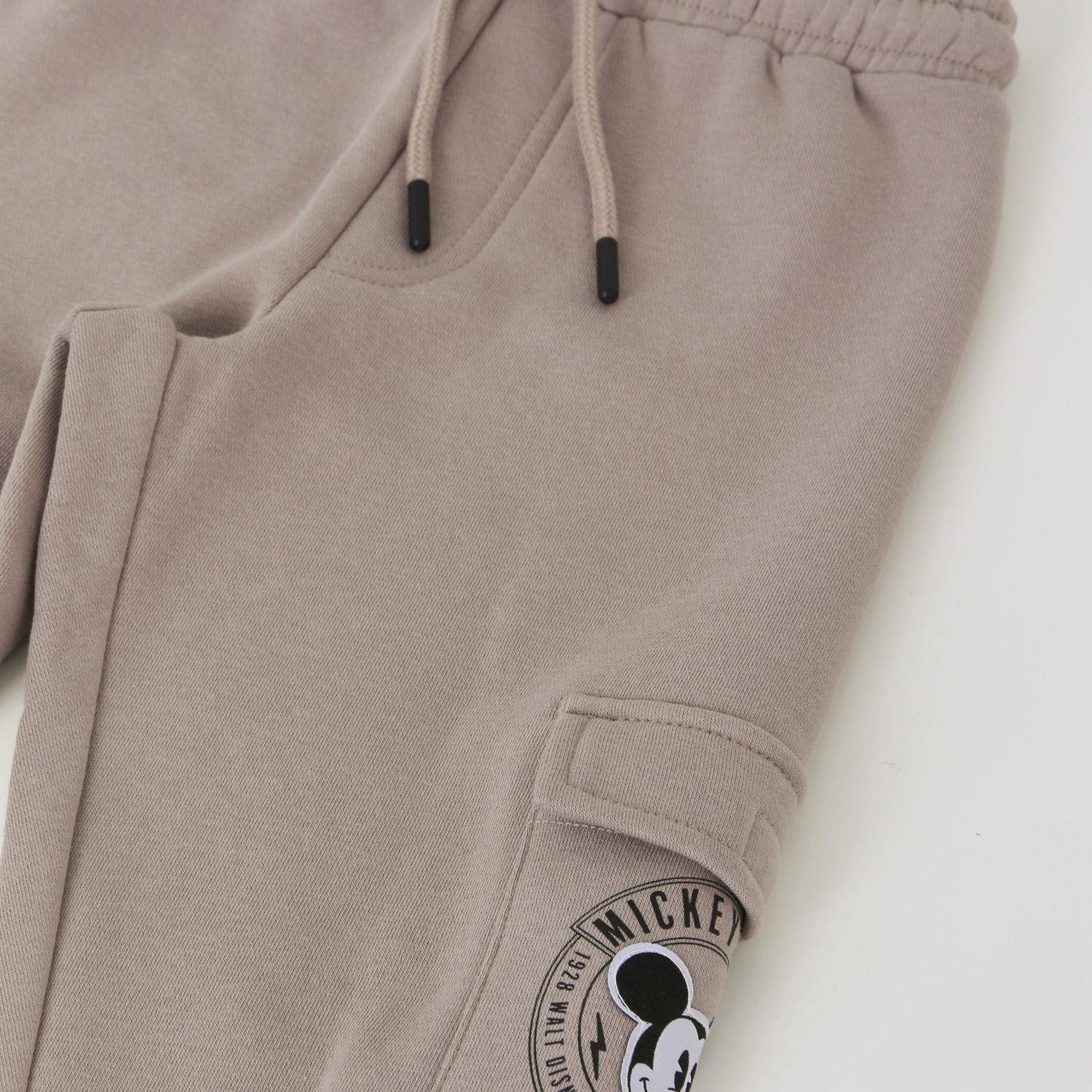 Pantalón de Buzo Niño Bolsillos Laterales Mickey Café Disney-2