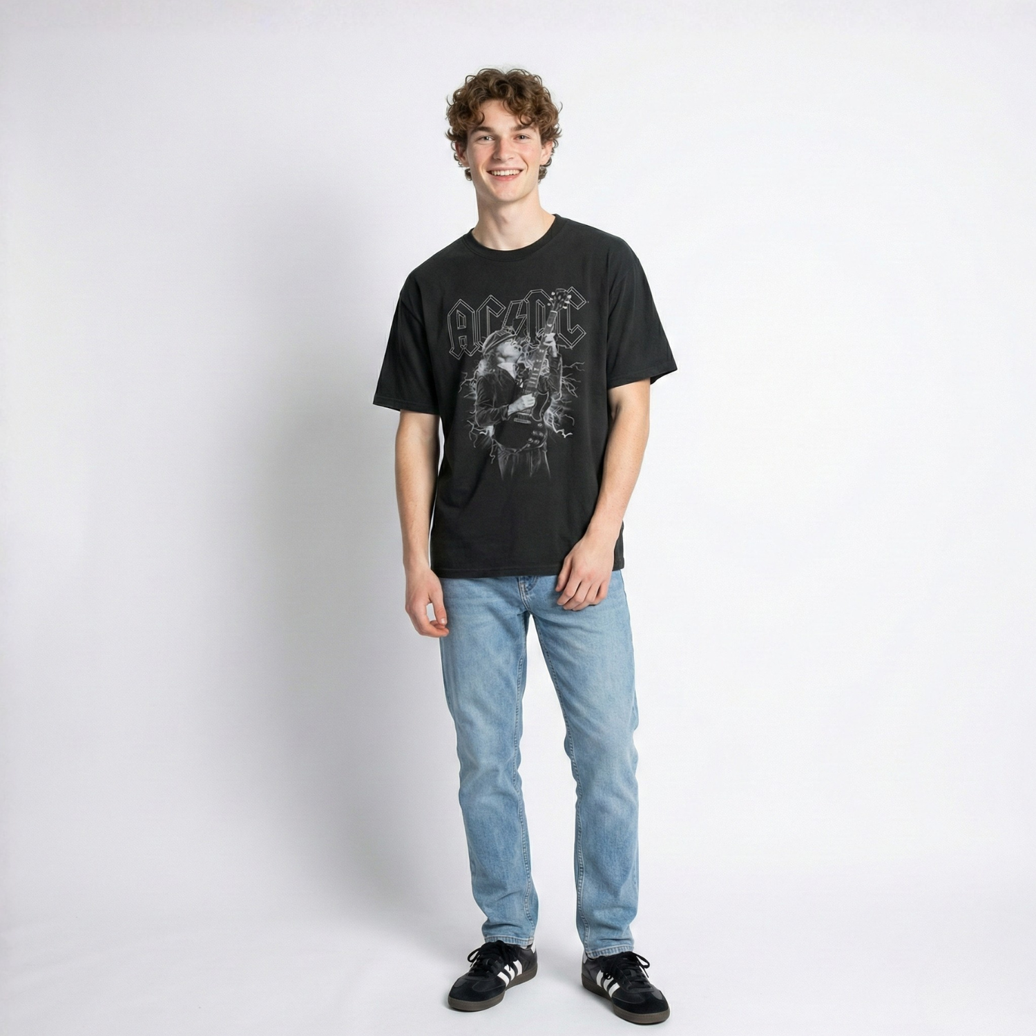 Polera Manga Corta Hombre Guitarra Gris ACDC-0