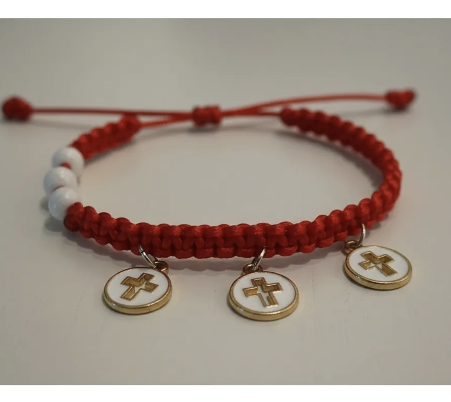 Pulsera roja protección niña de la santísima Trinidad-2