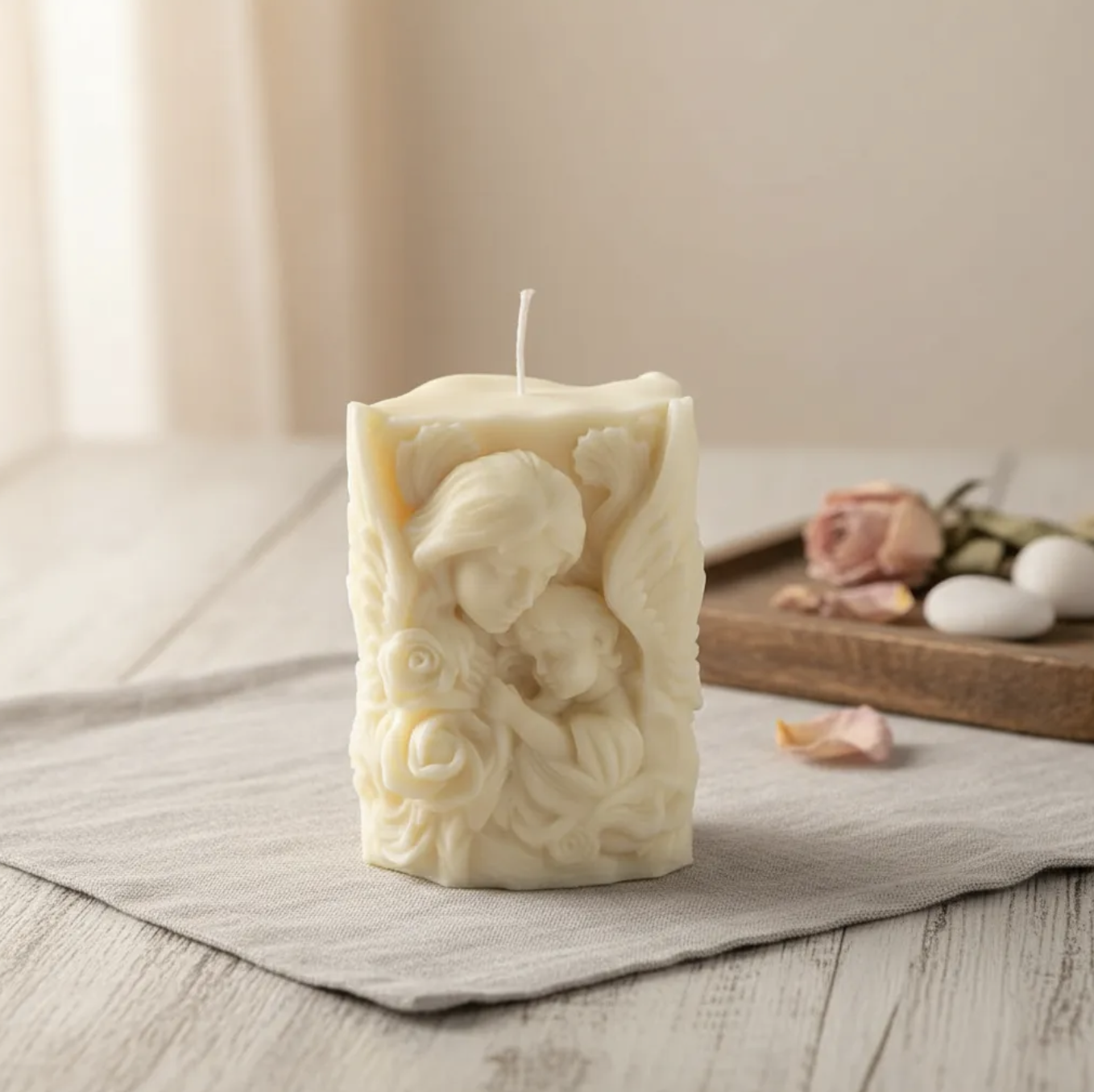 Vela Angel protector con ni o en su regazo 10 cm-2