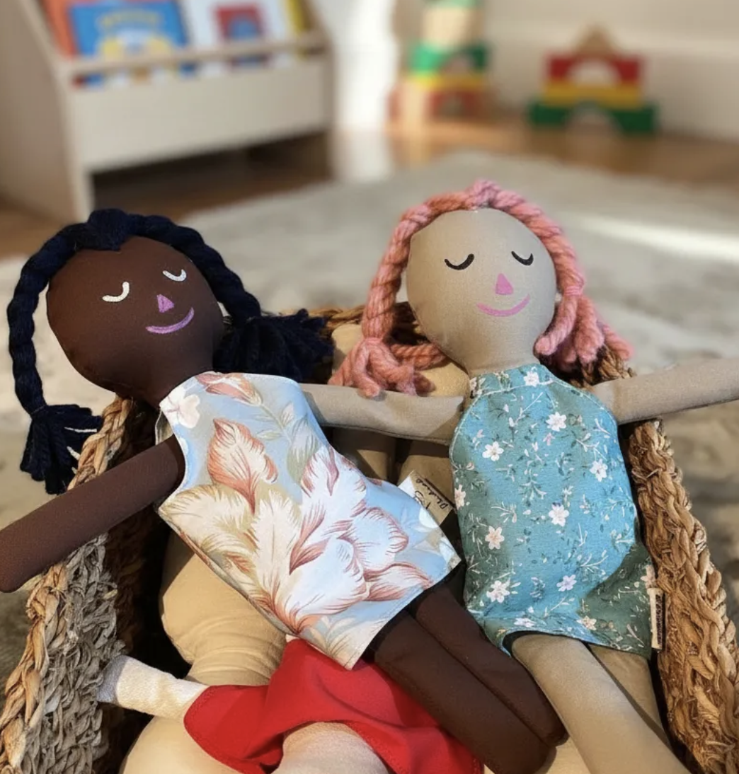 Muñecas de trapo para una infancia clásica Mónica & Emilia Montessori y Waldorf 32 cm Inclusión-3