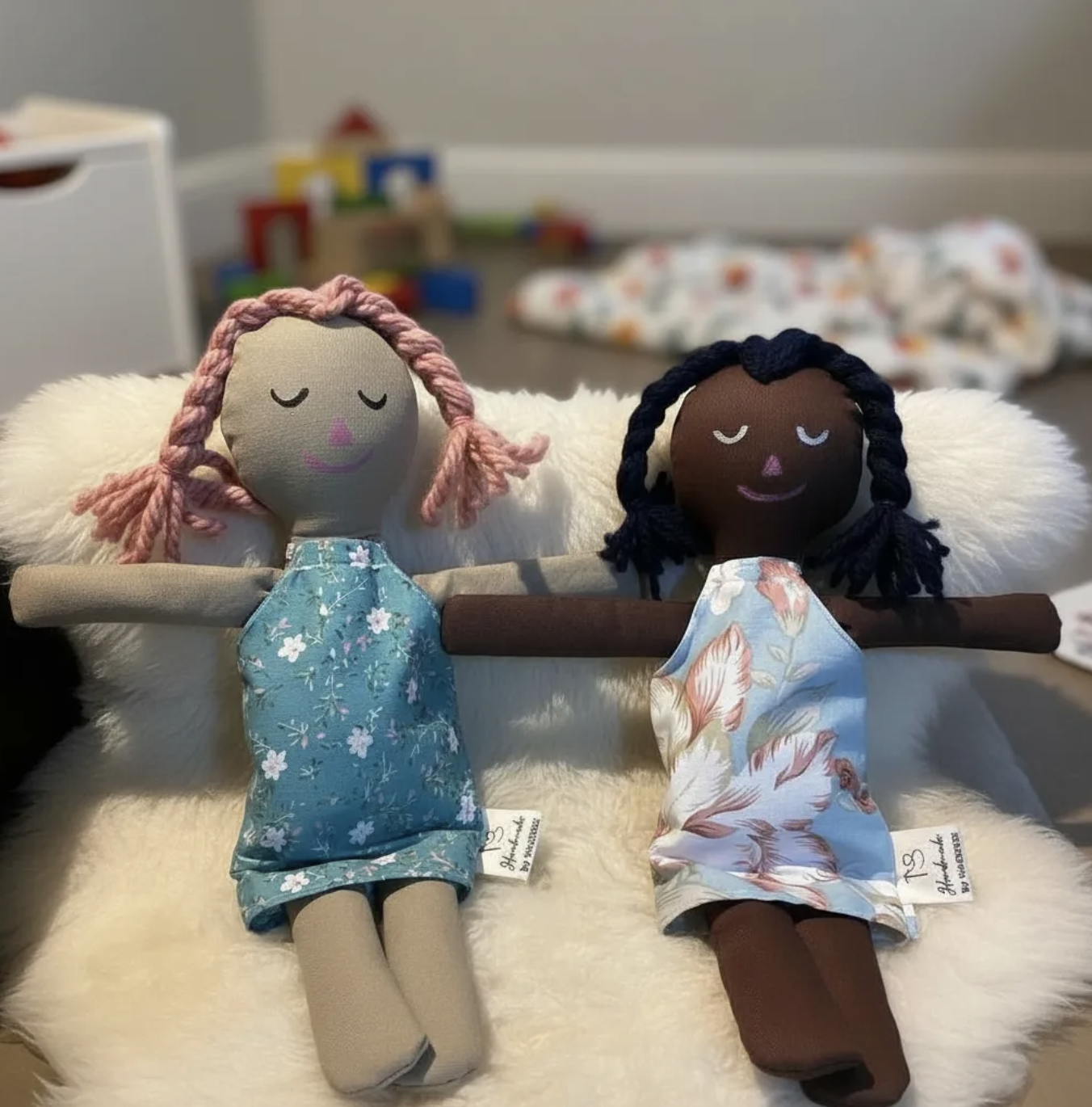 Muñecas de trapo para una infancia clásica Mónica & Emilia Montessori y Waldorf 32 cm Inclusión-4