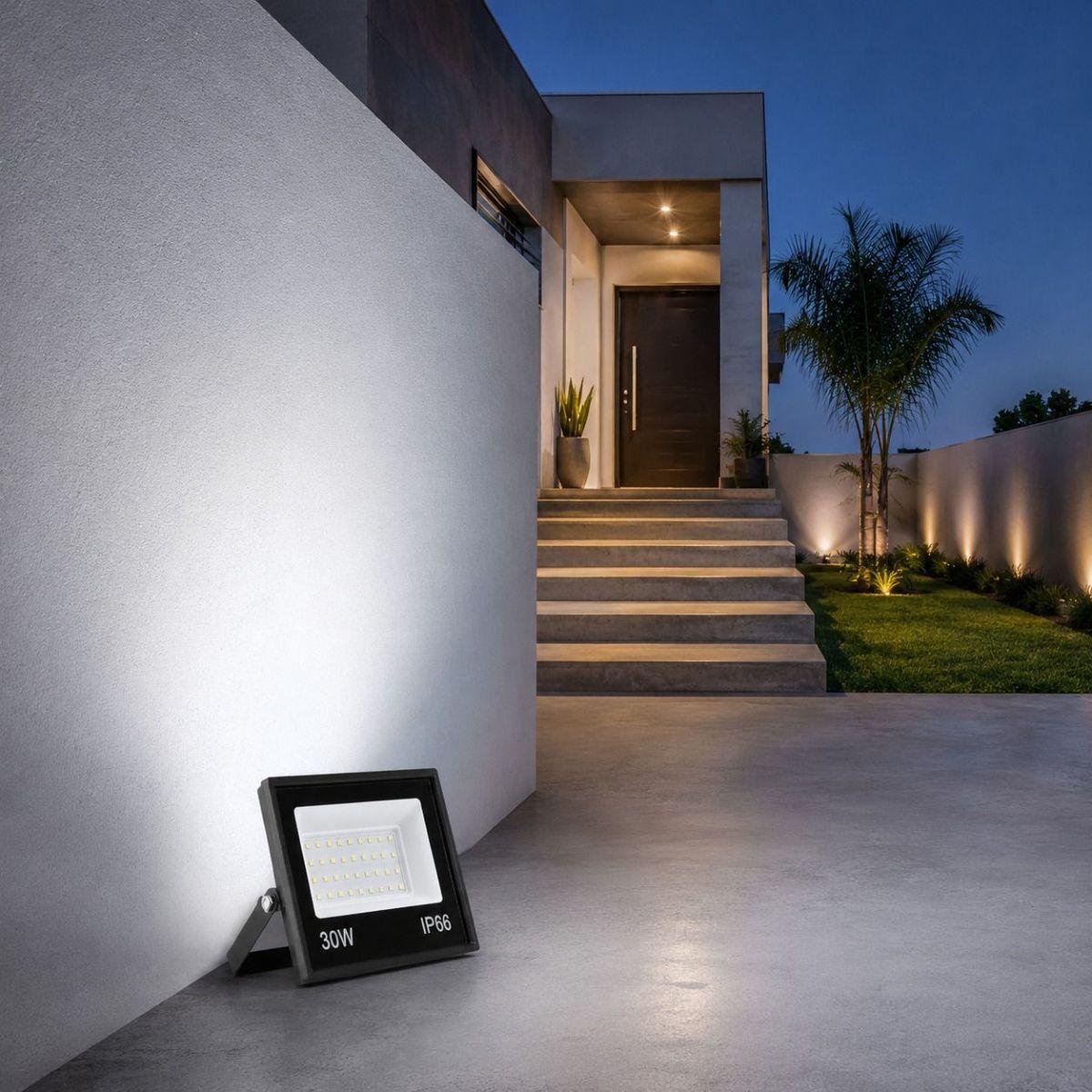 Foco Proyector De Área LED 30W 6000K Atlas IP66 IK08-5