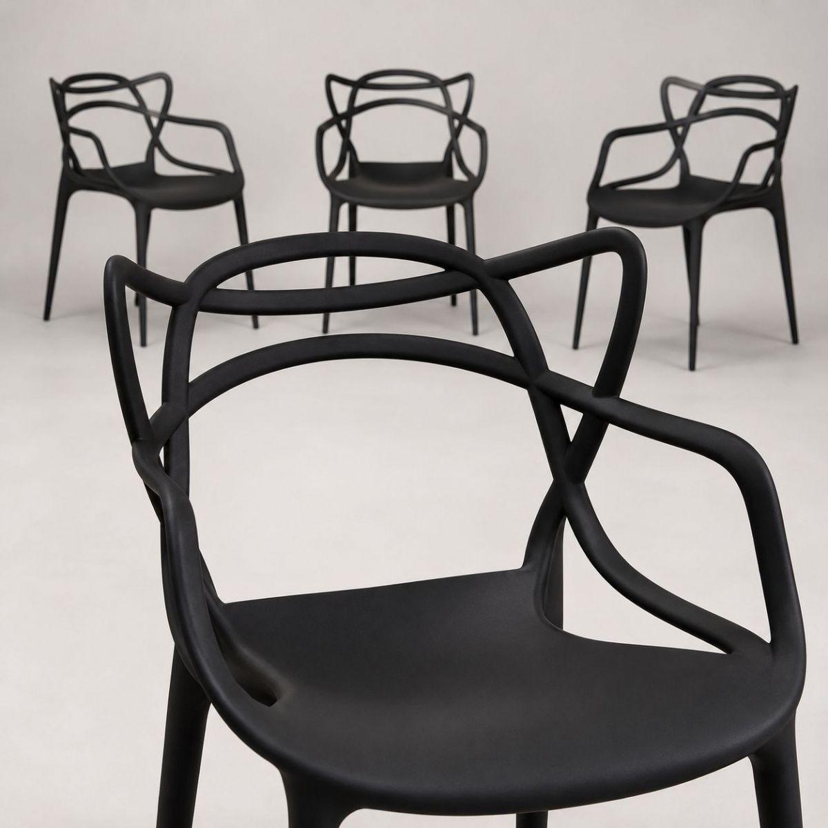 Set de 4 Sillas Negras Hilf para Comedor, Terraza o Cafetería con Diseño Moderno Entrelazado-0