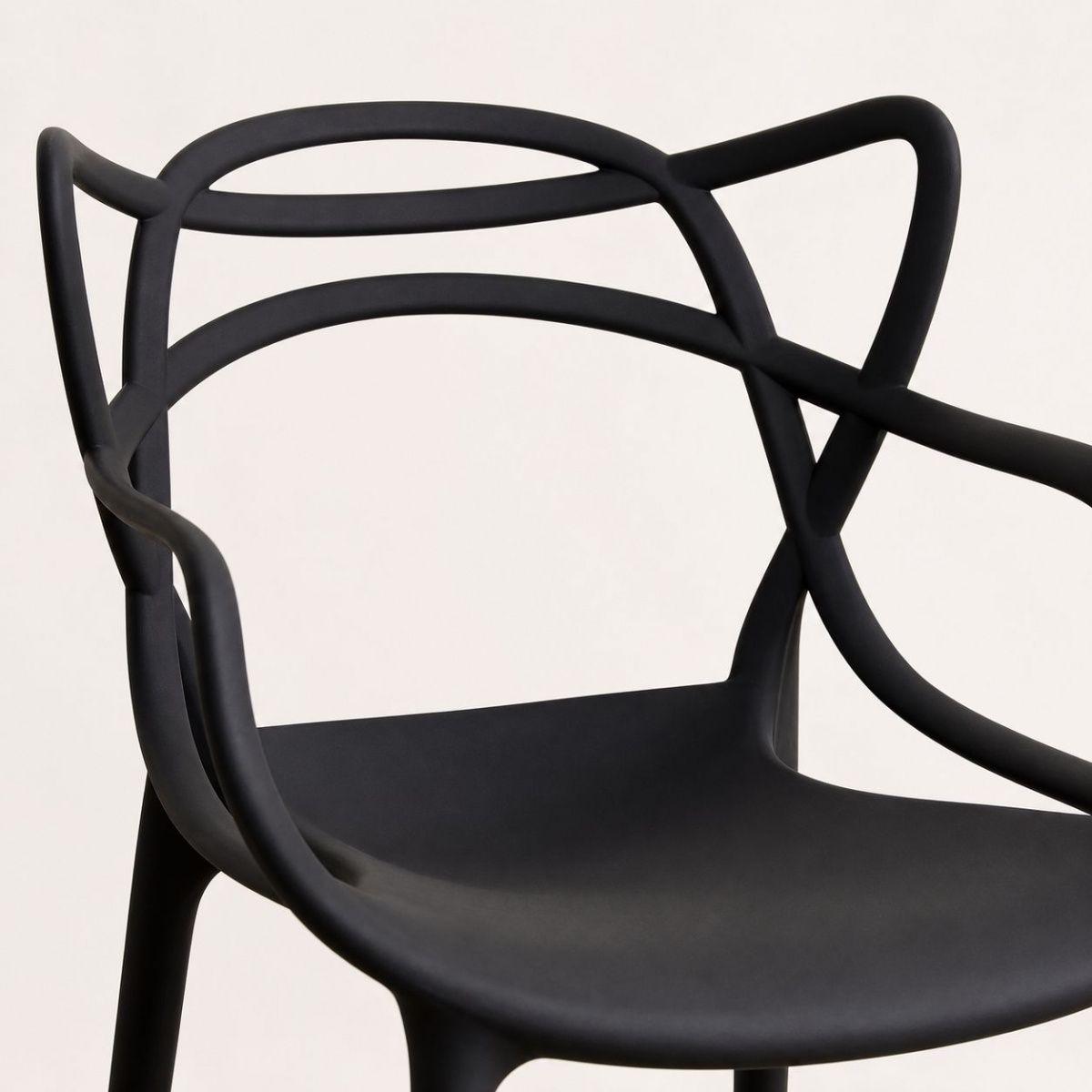 Set de 4 Sillas Negras Hilf para Comedor, Terraza o Cafetería con Diseño Moderno Entrelazado-1