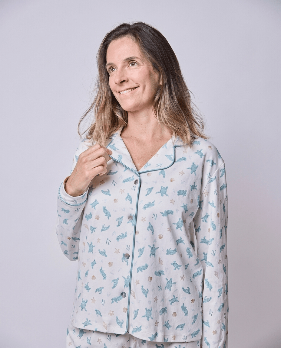 Pijama mujer manga larga con blusa tortugas acuarela algodón pima-2