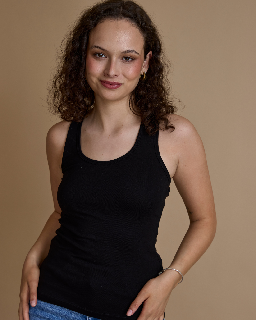 Camiseta Mila negra-1