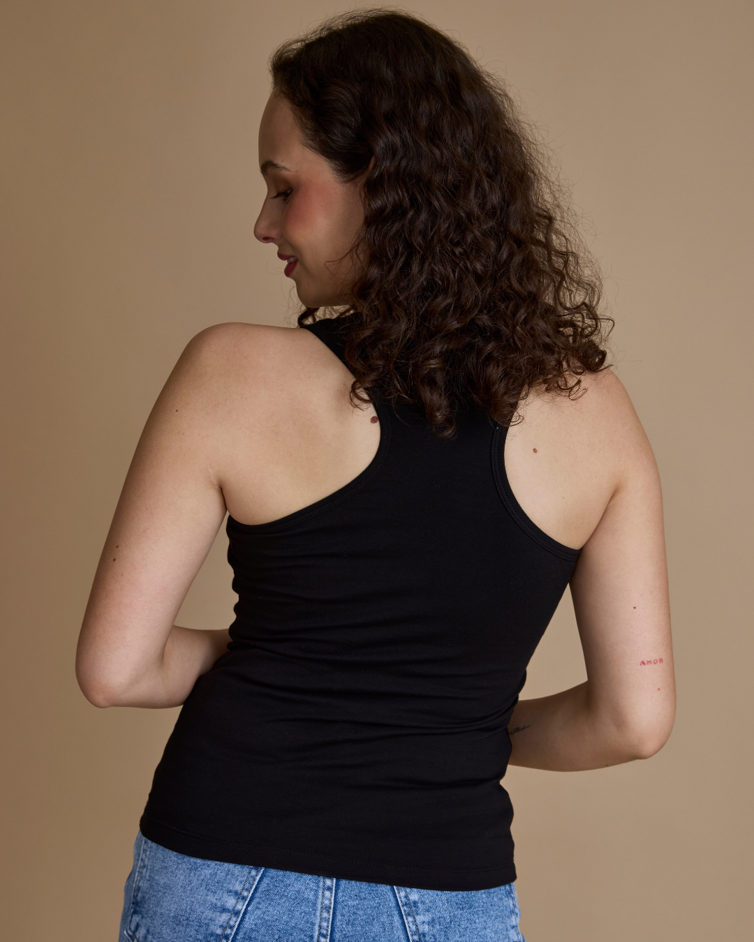 Camiseta Mila negra-2