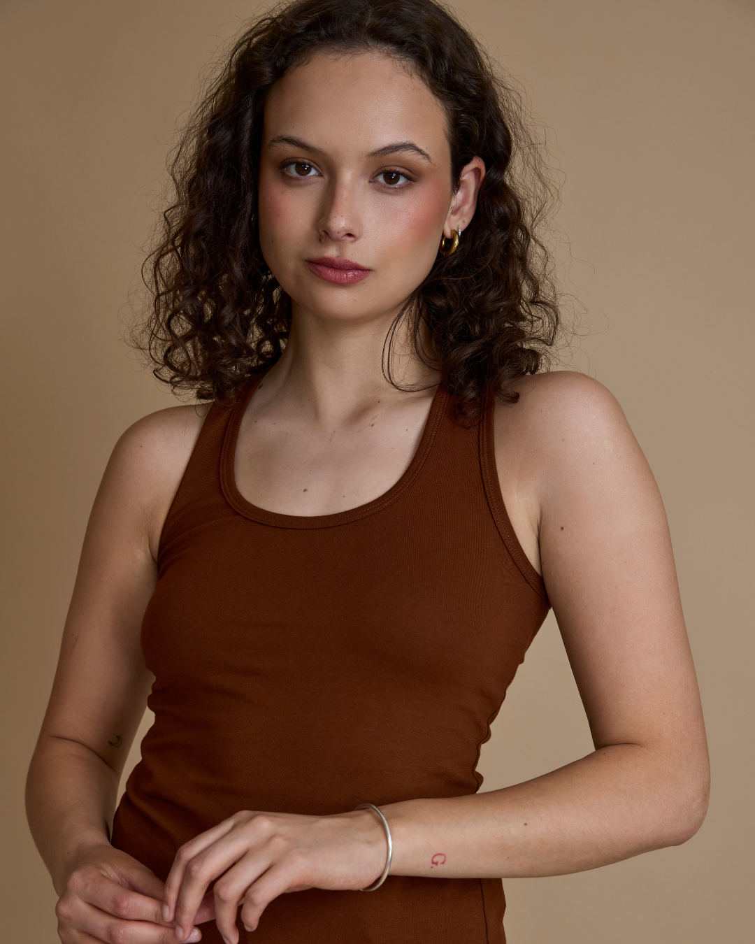 Camiseta Mila café-2