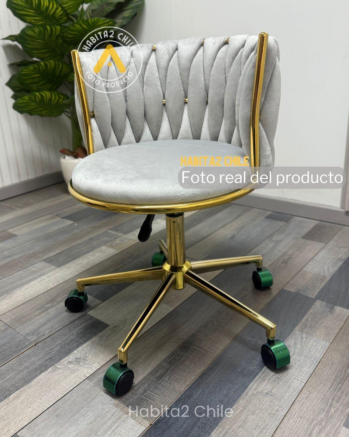 SILLA ESCRITORIO GIRATORIA QUEEN ACOLCHADO DISEÑO TRENZADO COLOR BASE GOLD-1