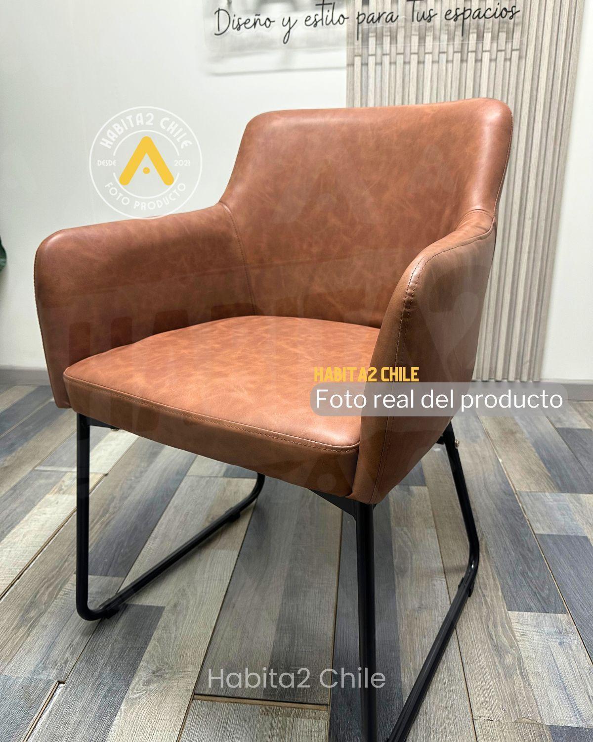 PACK 2 POLTRONAS SITIAL LEAH ASIENTO CUERO SINTETITO CON BASE NEGRA-4