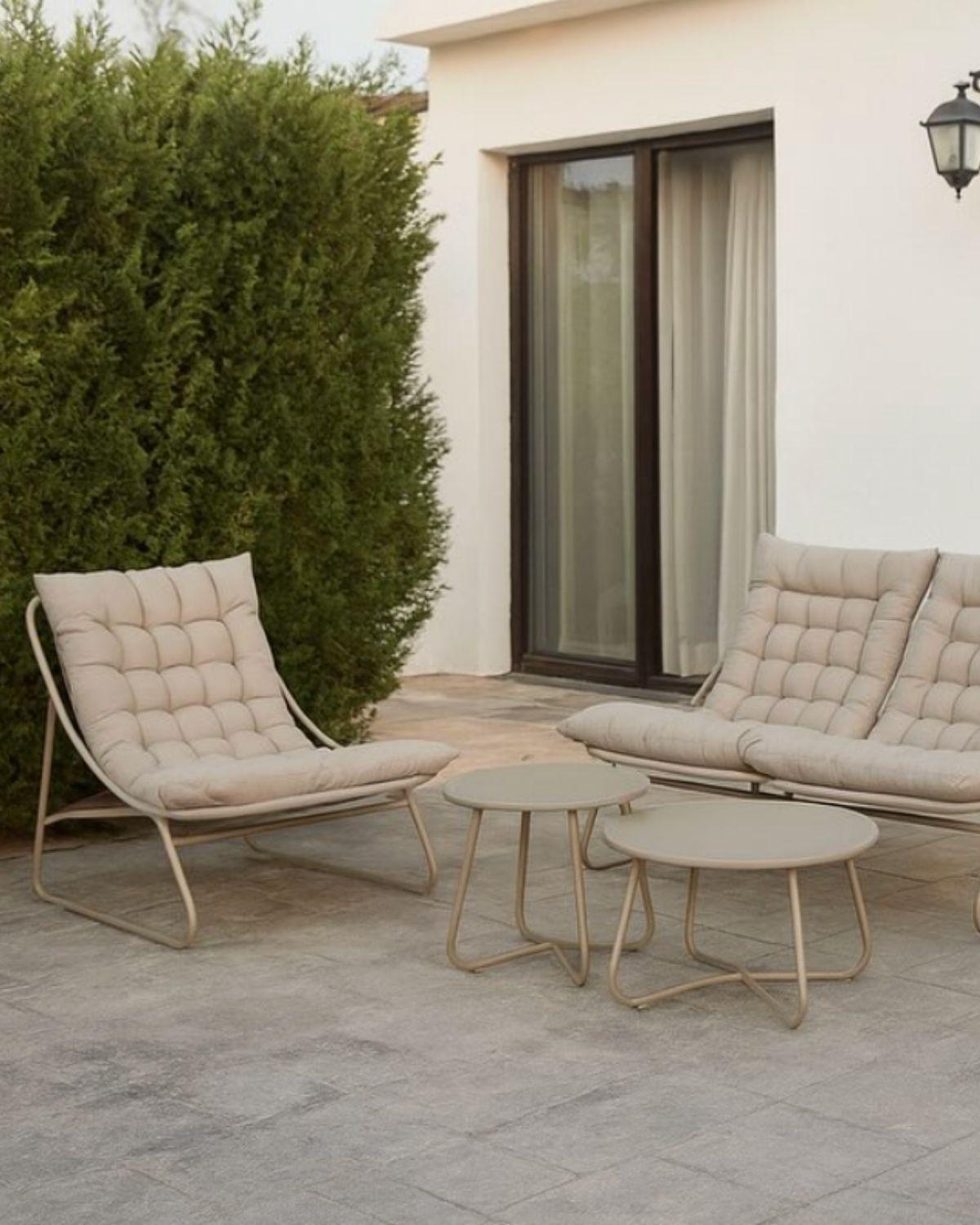 JUEGO DE TERRAZA ACOLCHADO BEIGE - 4 PUESTOS CON MESAS CENTRO-3