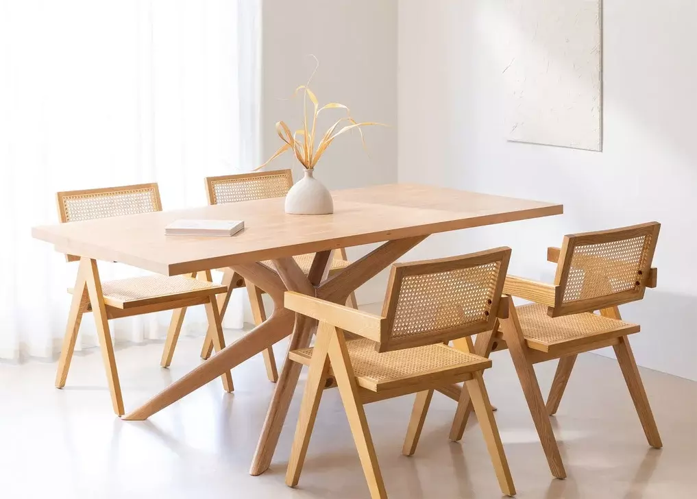 Silla Chandigarh de Madera y Ratan -4