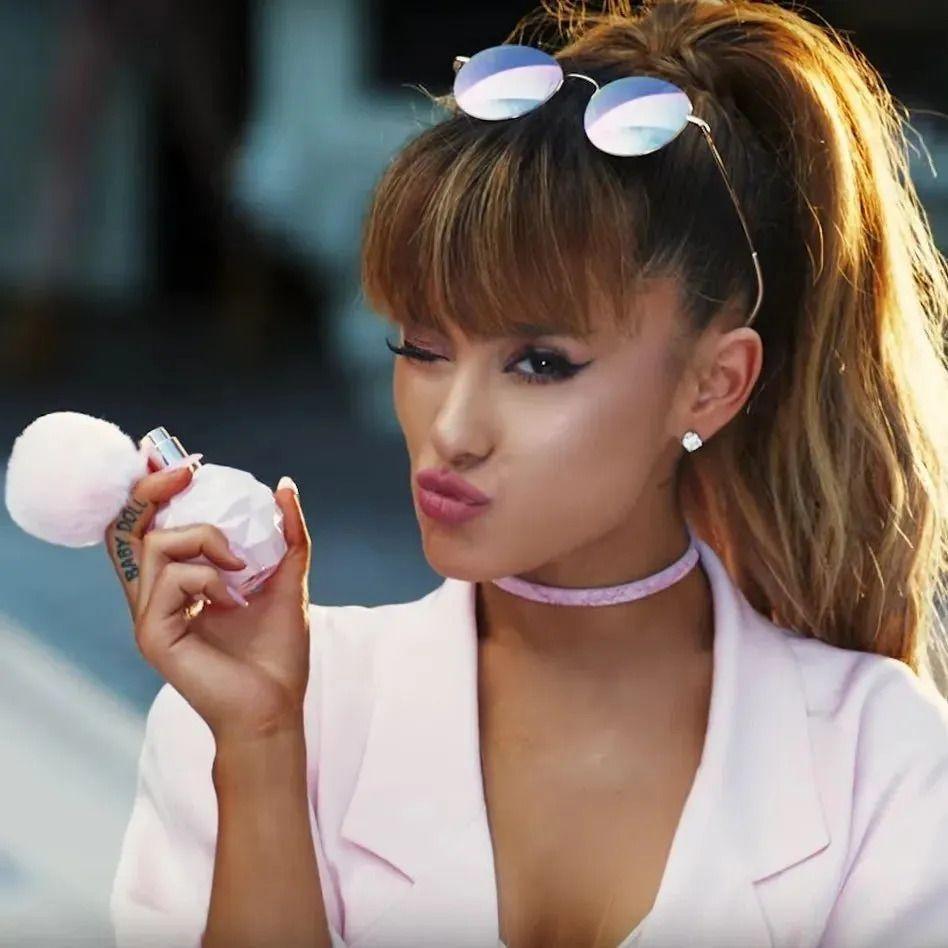 Body Mist Mujer Ariana Grande Sweet Like Candy 236 ML -2