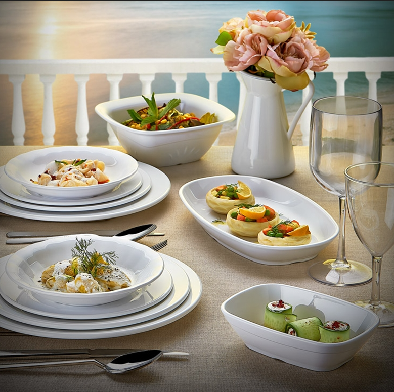 PLATO DE POLICARBONATO BLANCO 23 CM-2