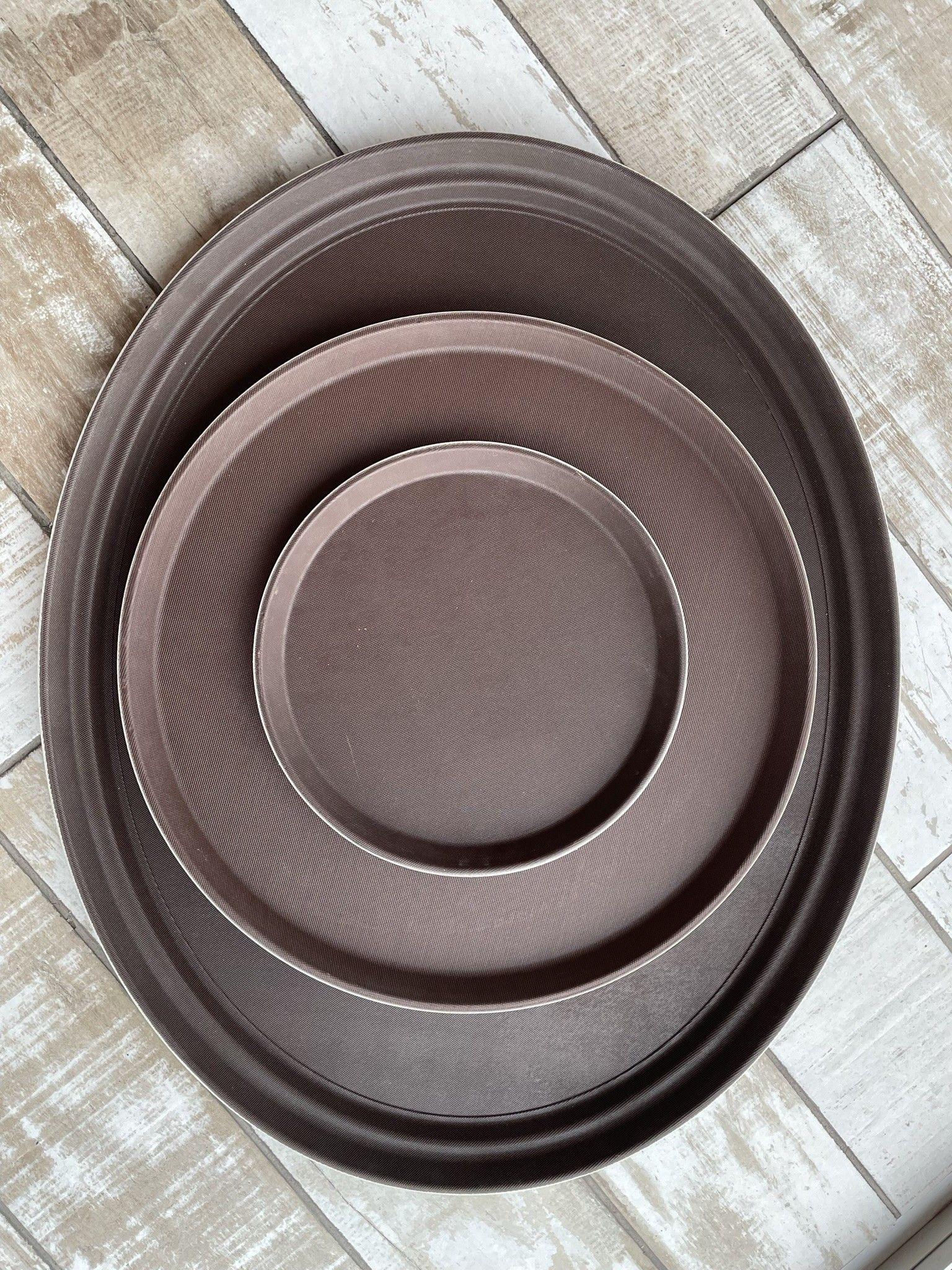 BANDEJA DE GARZON REDONDA ANTIDESLIZANTE 46CM CAFÉ-5